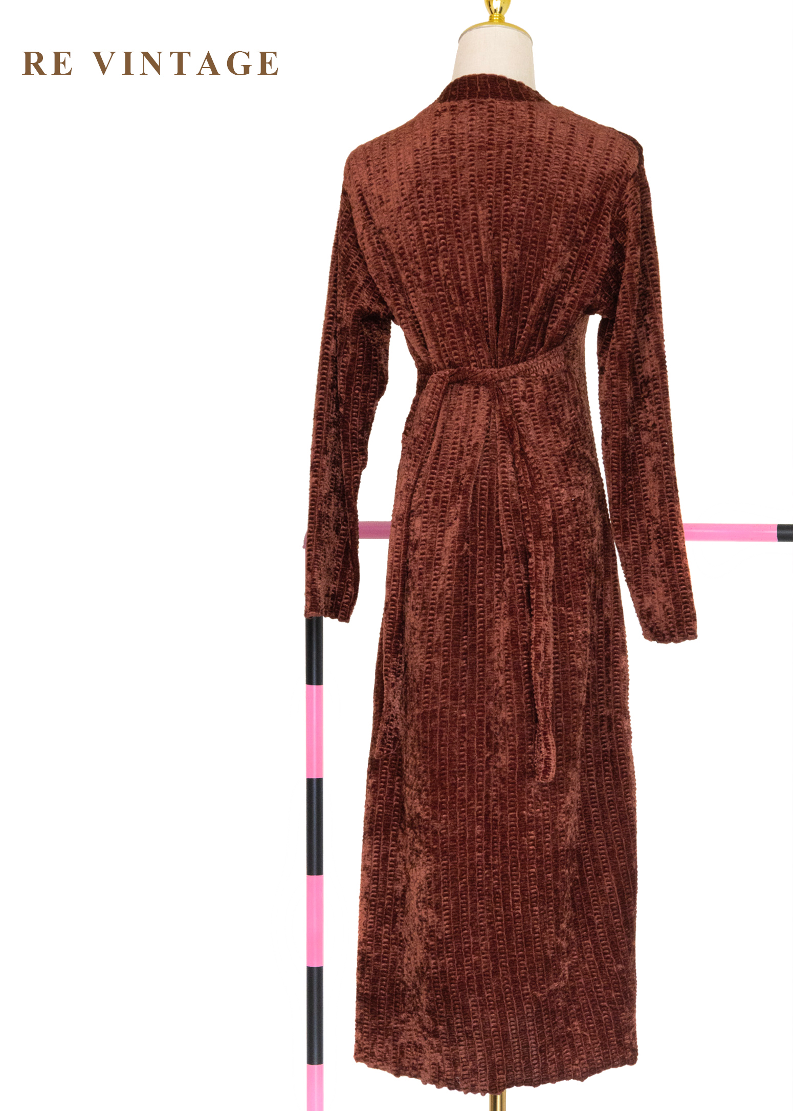 琥珀流光紋理絨布長洋裝11