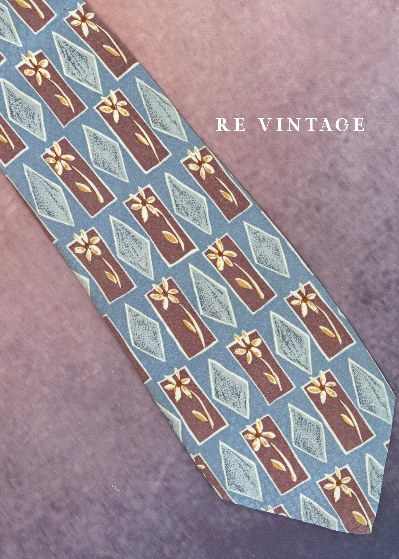 跳動著的菱格小花領帶6