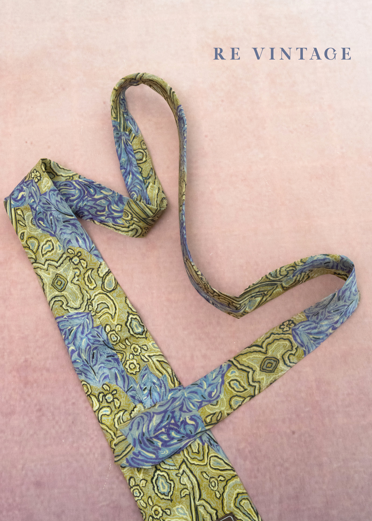 春天在領口綻放圖騰領帶4