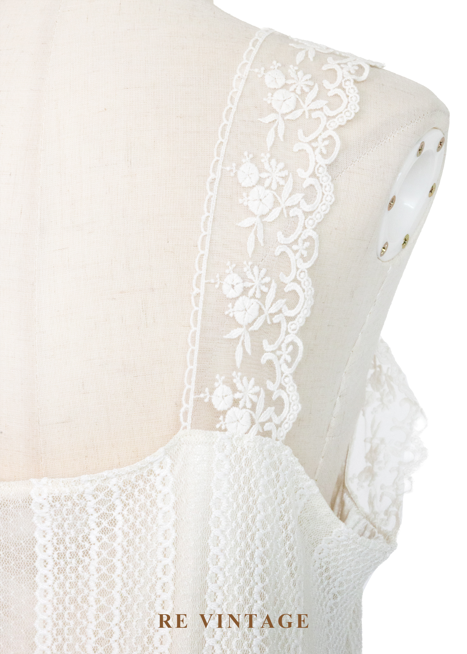 奶白色蕾絲仙氣光芒洋裝14