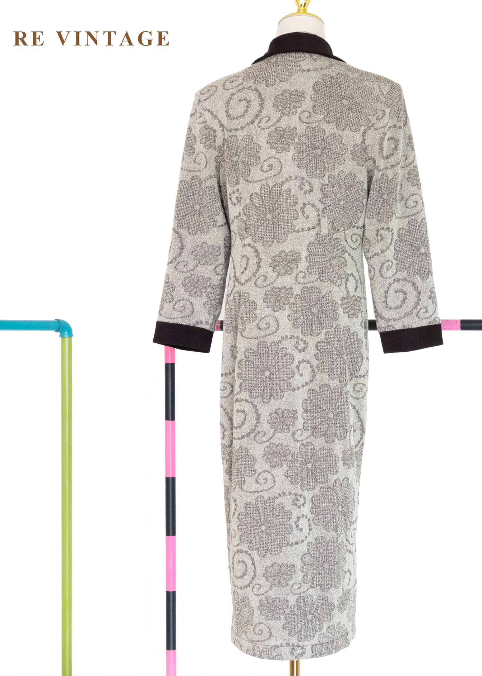 質感單品 - 溫潤培茶壓印花紋西裝式長洋裝14