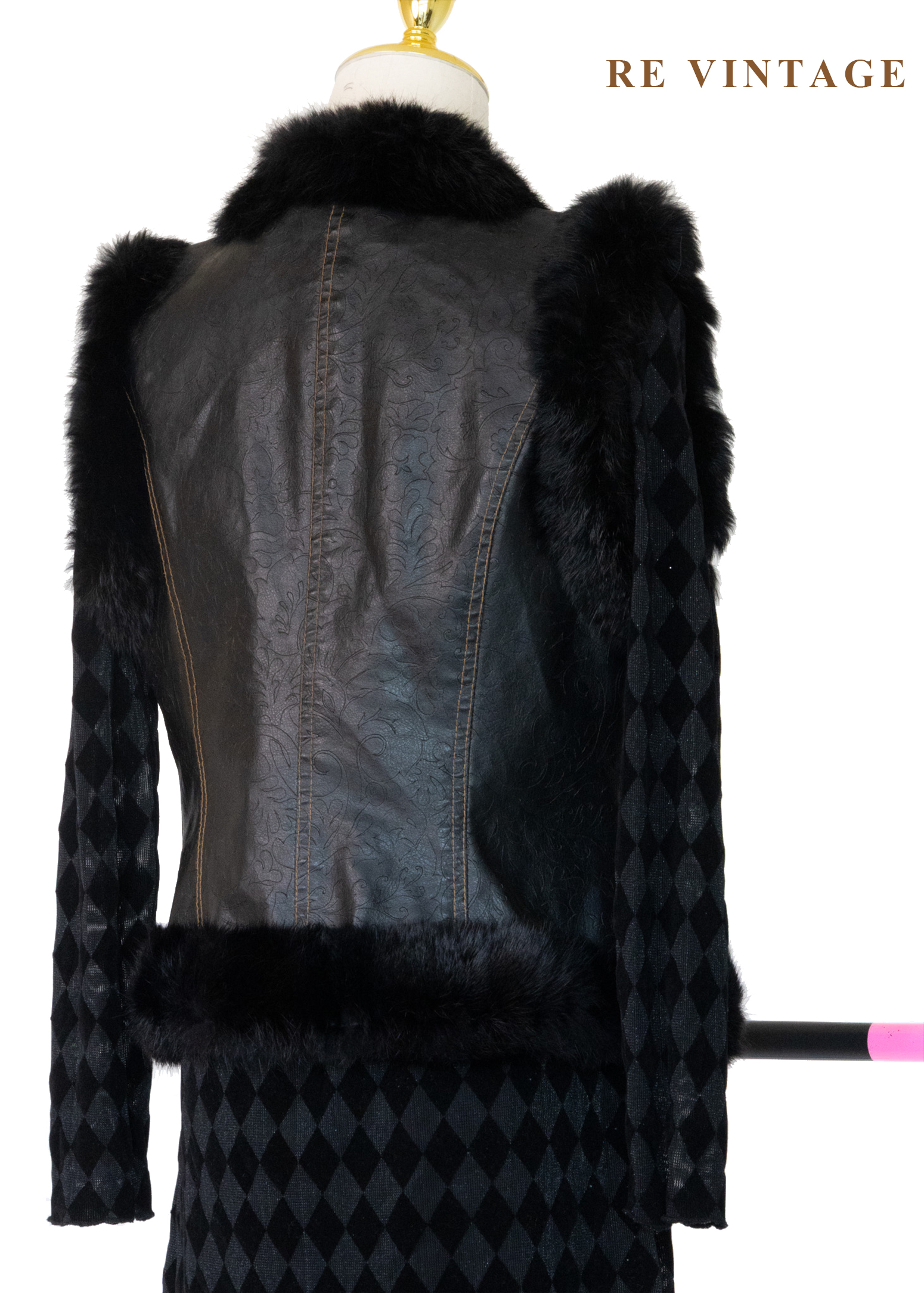 細緻壓花皮革毛毛背心12