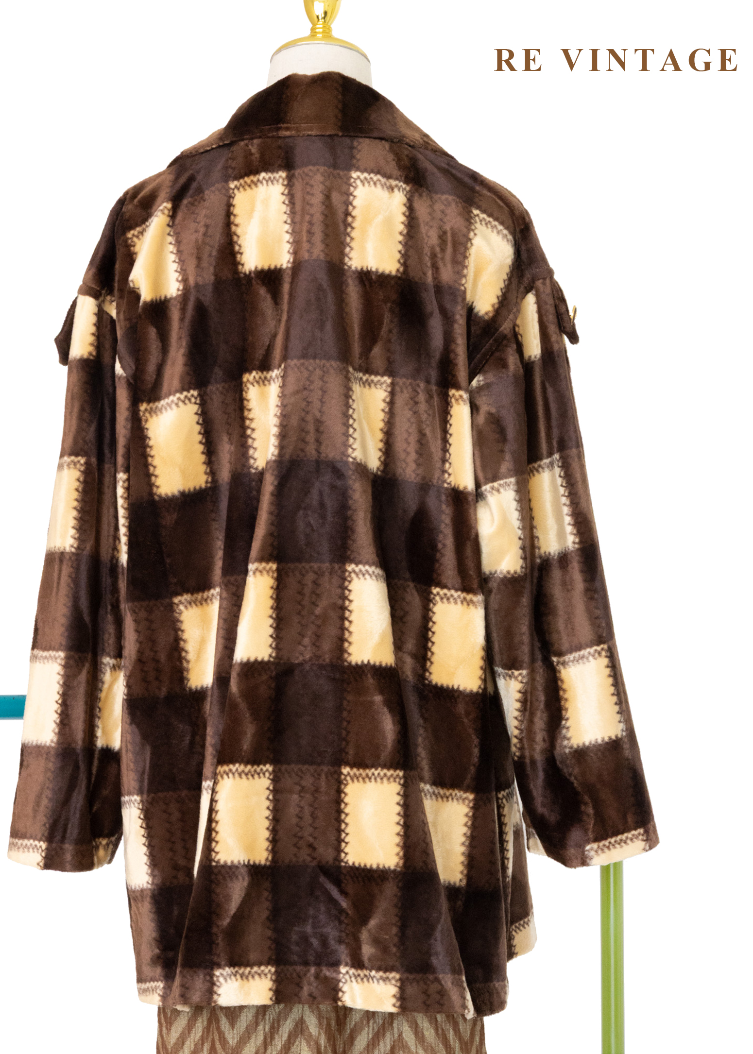 焦糖奶霜格紋絨布外套9