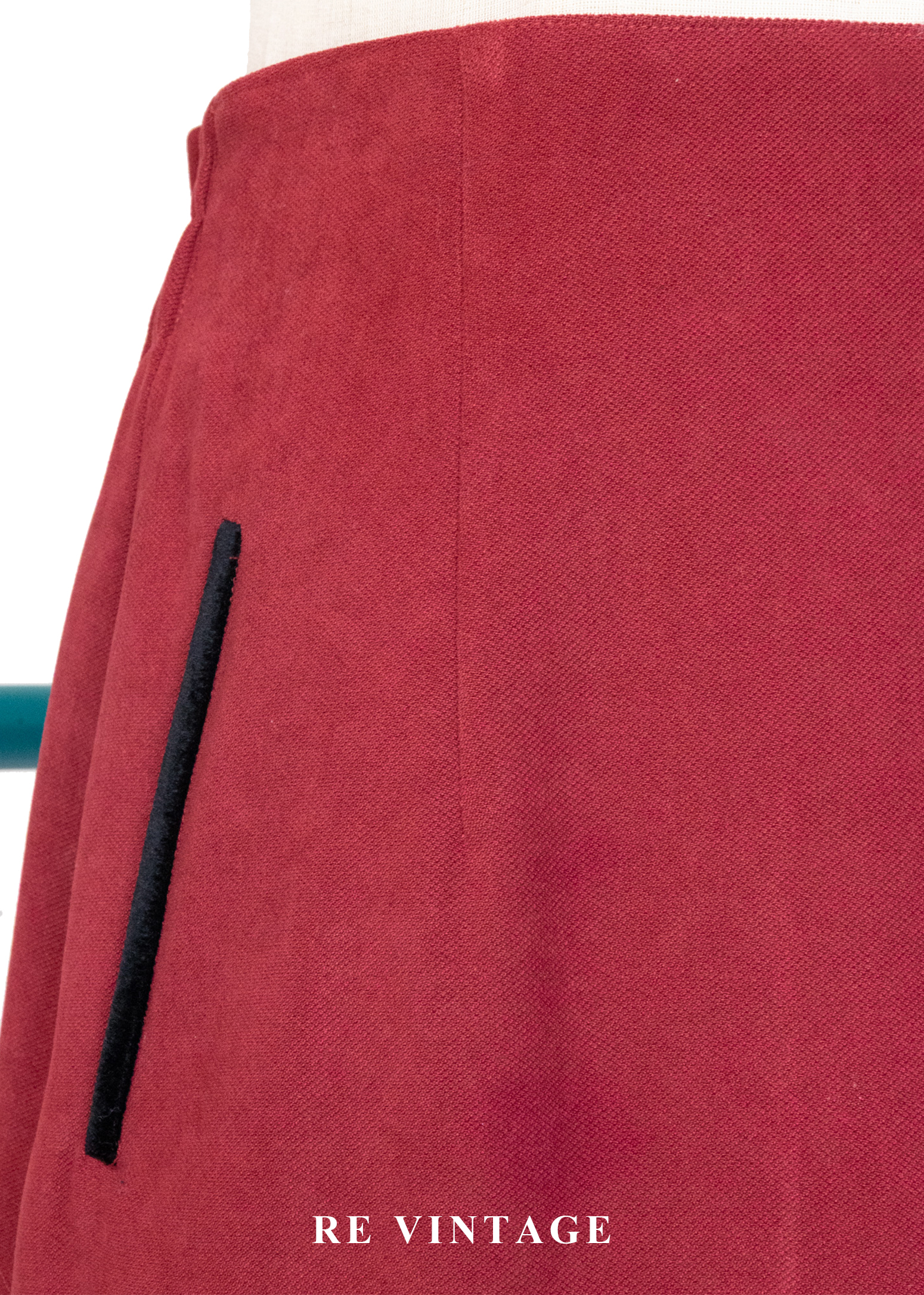 質感單品 - 磚紅色俐落剪裁的都市美裙(24-27")5