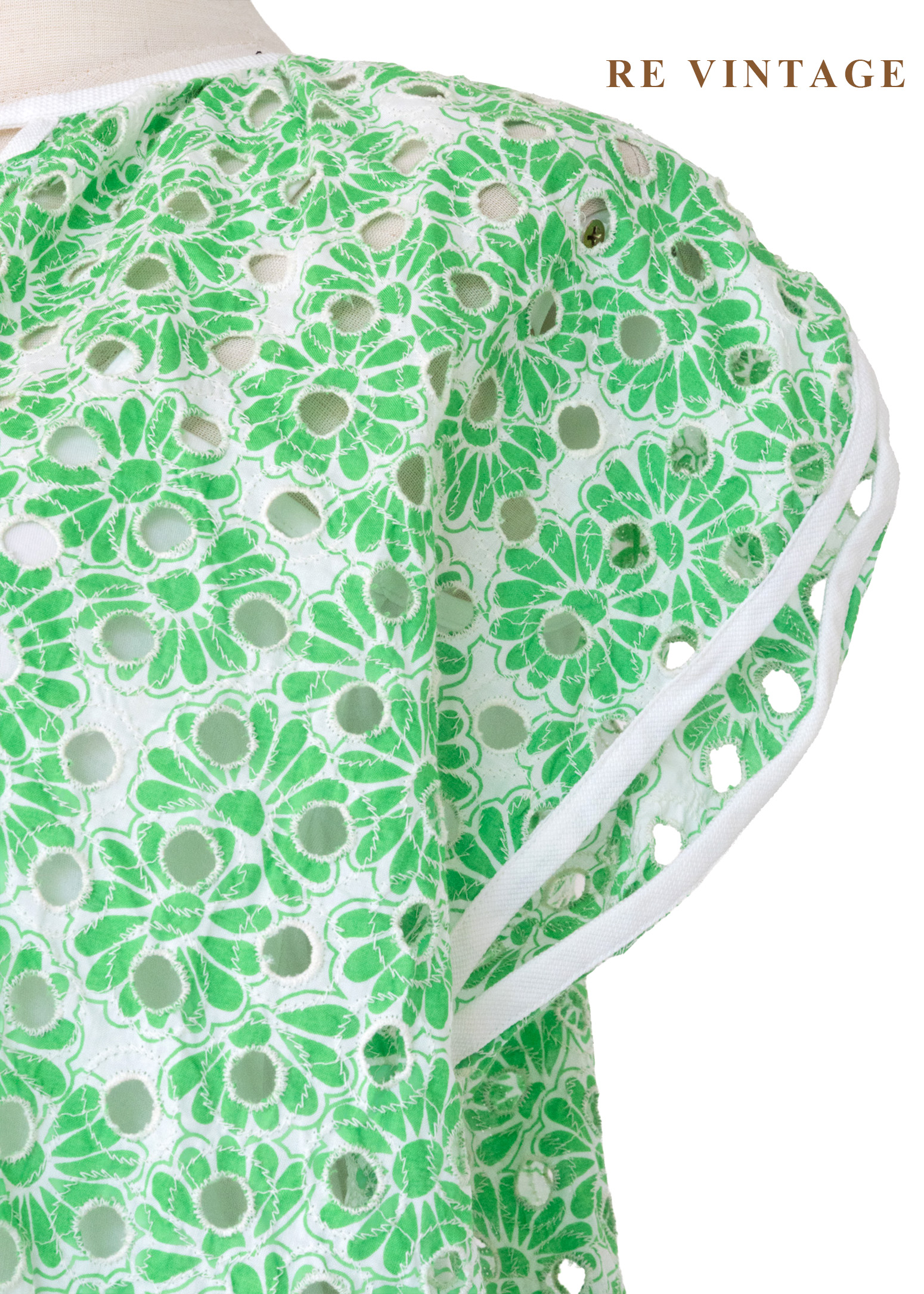 清新俏皮蕾絲花紋寬版上衣/迷你洋裝5