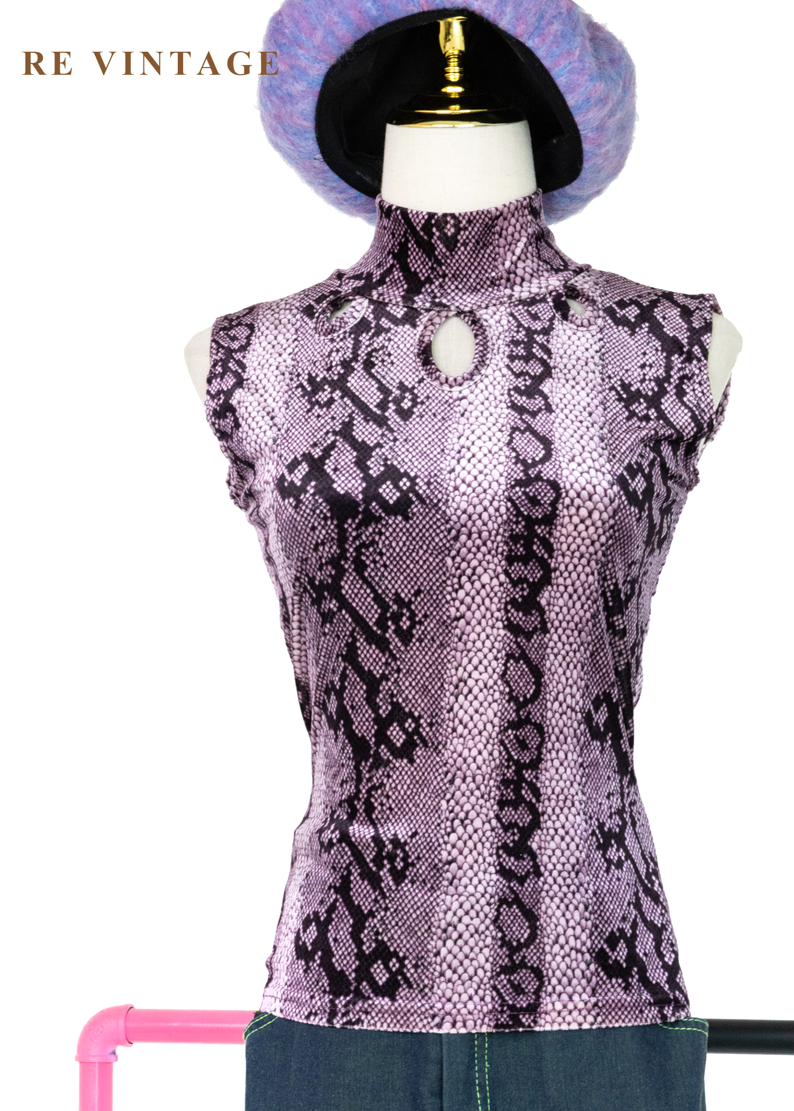 紫光蛇紋冷冽高領簍空絨布背心6