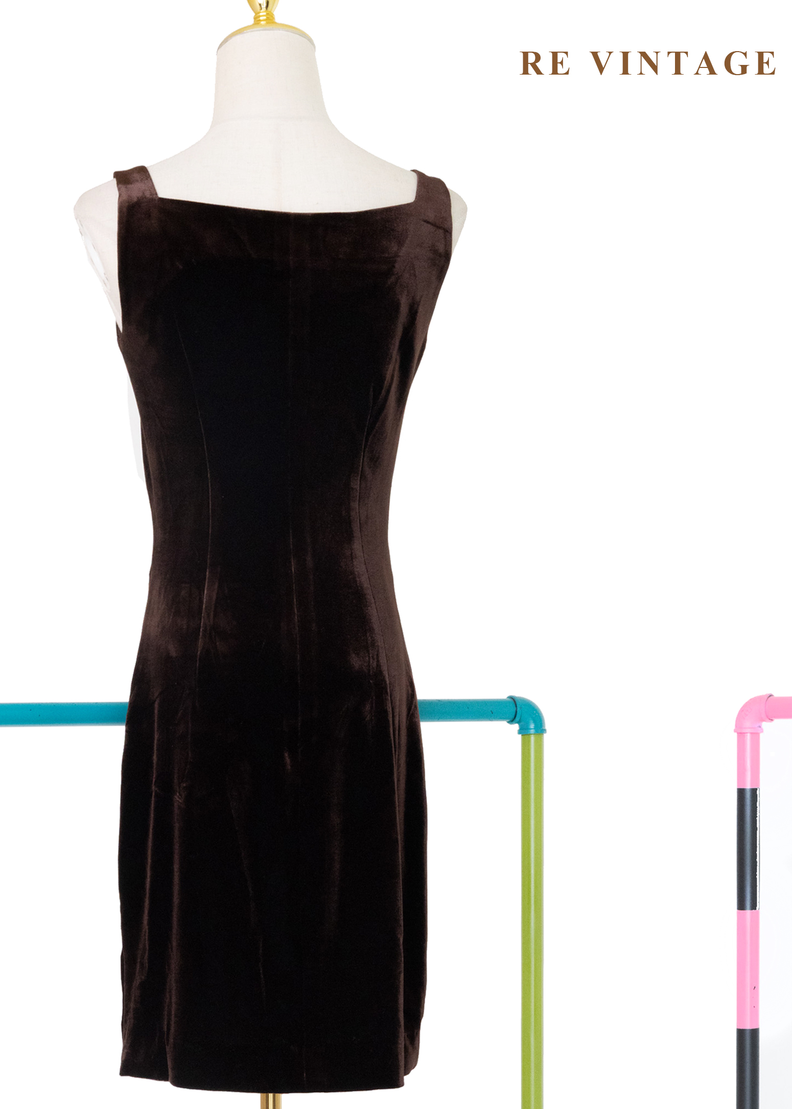 質感單品 - 迷人巧克力色絨布迷你洋裝10