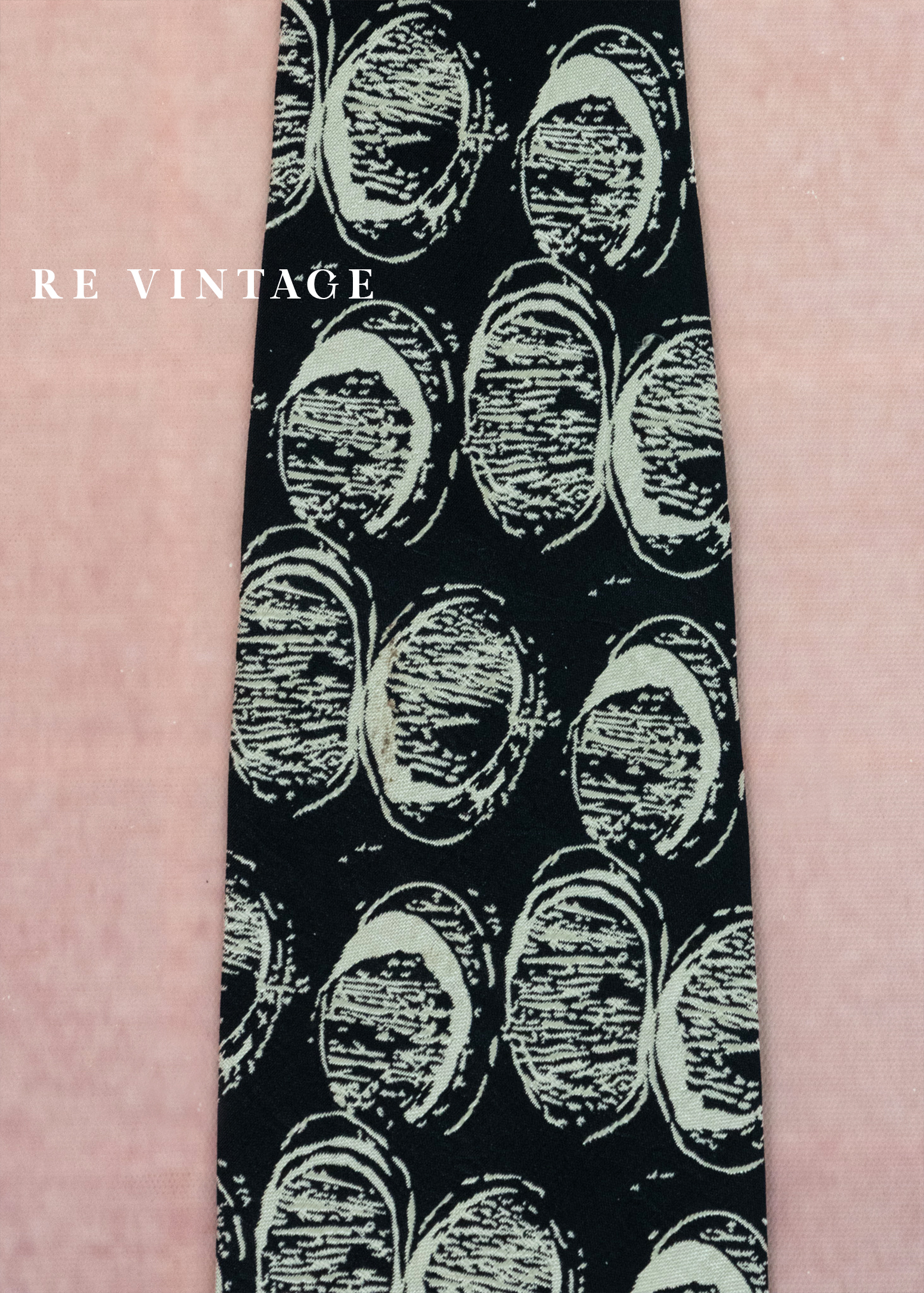 宇宙陰晴圓缺領帶8