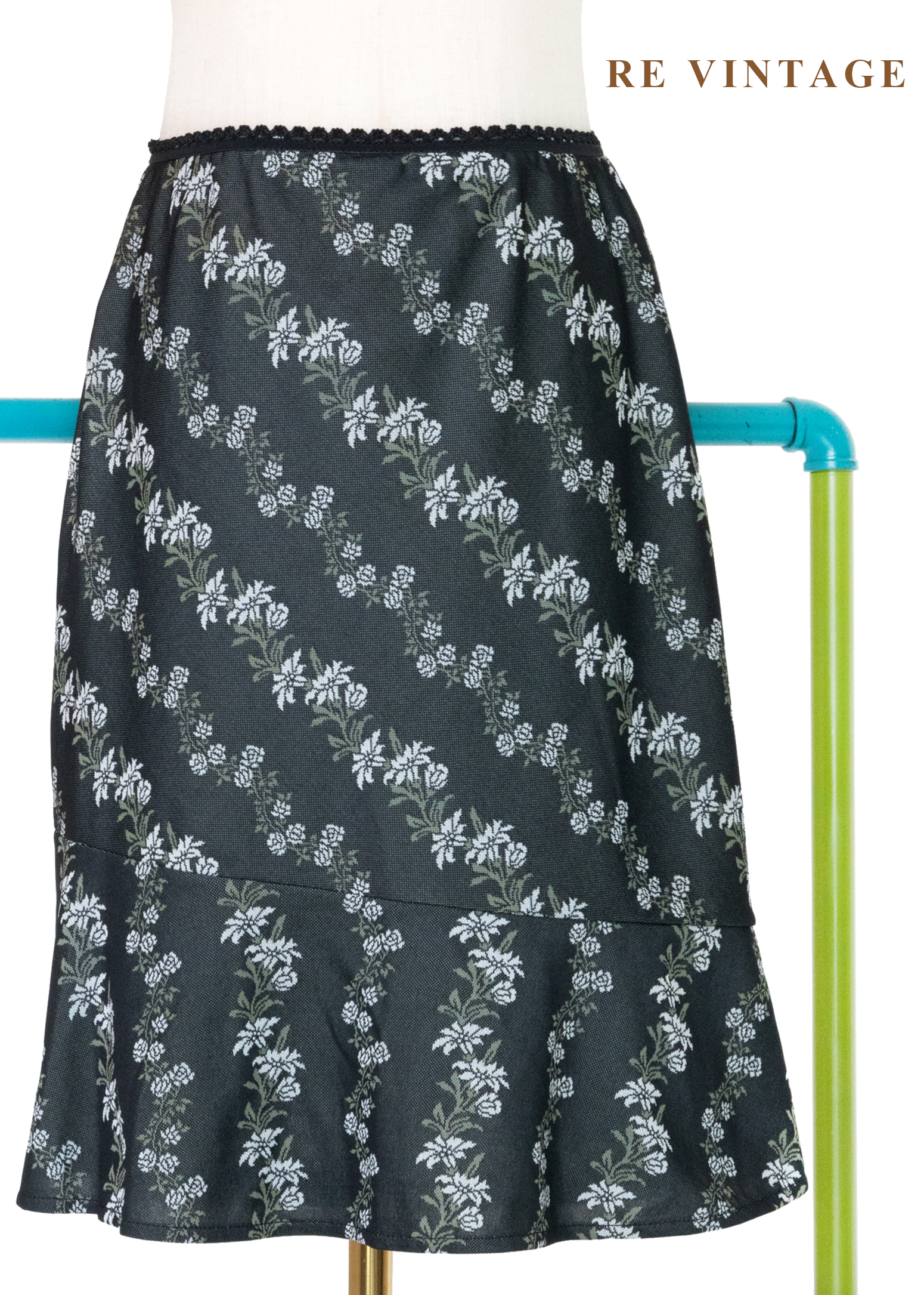 散落在夜裡的星芒歐式田園碎花裙(21-28")1