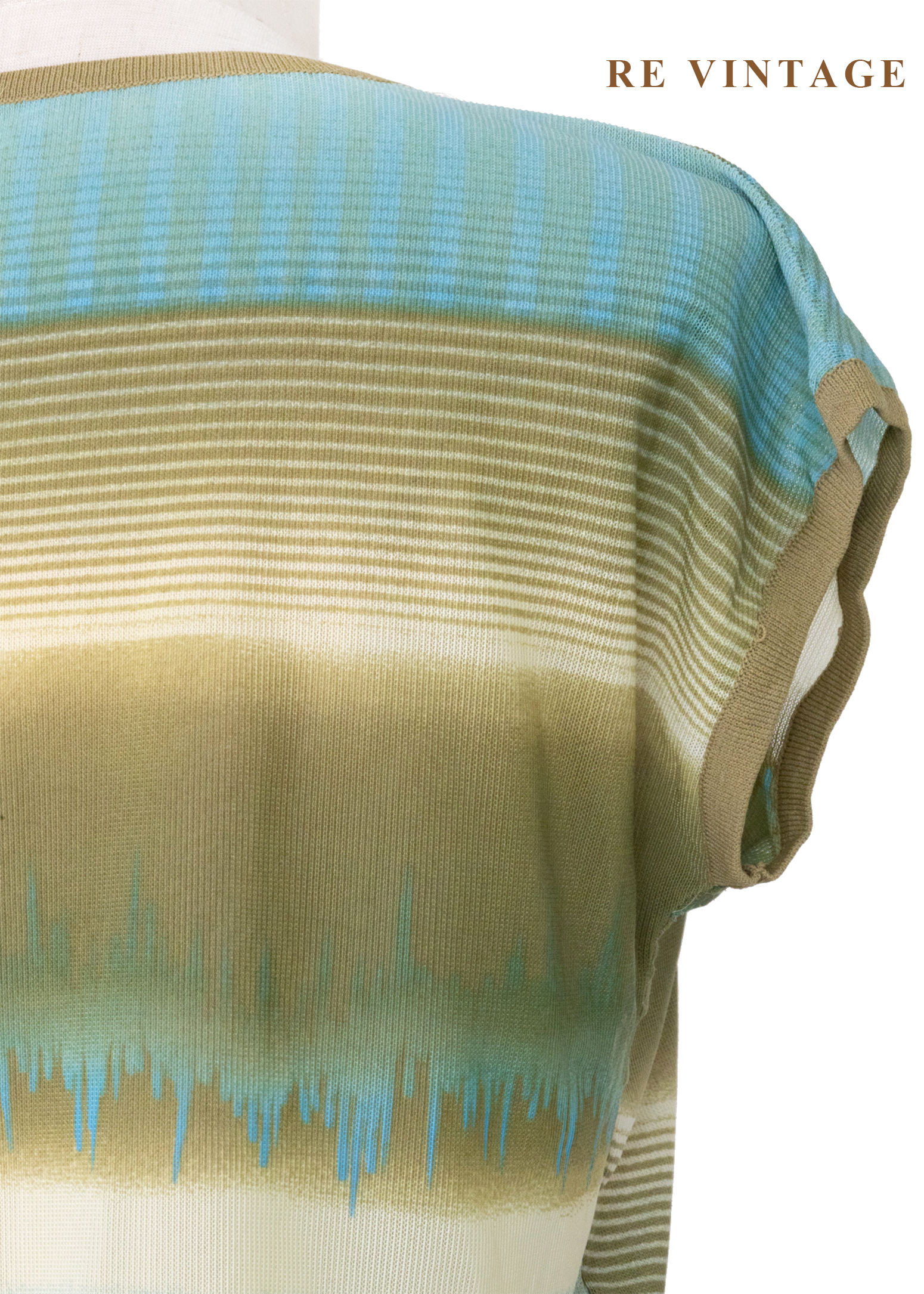 青苔湖水交疊山景上衣12