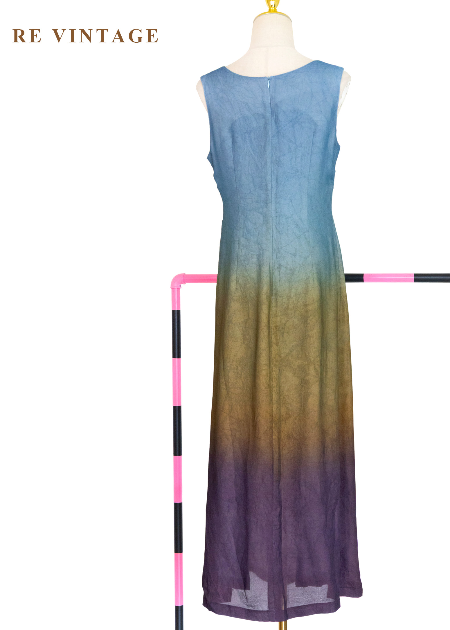 極光下的夕陽湖畔長洋裝13