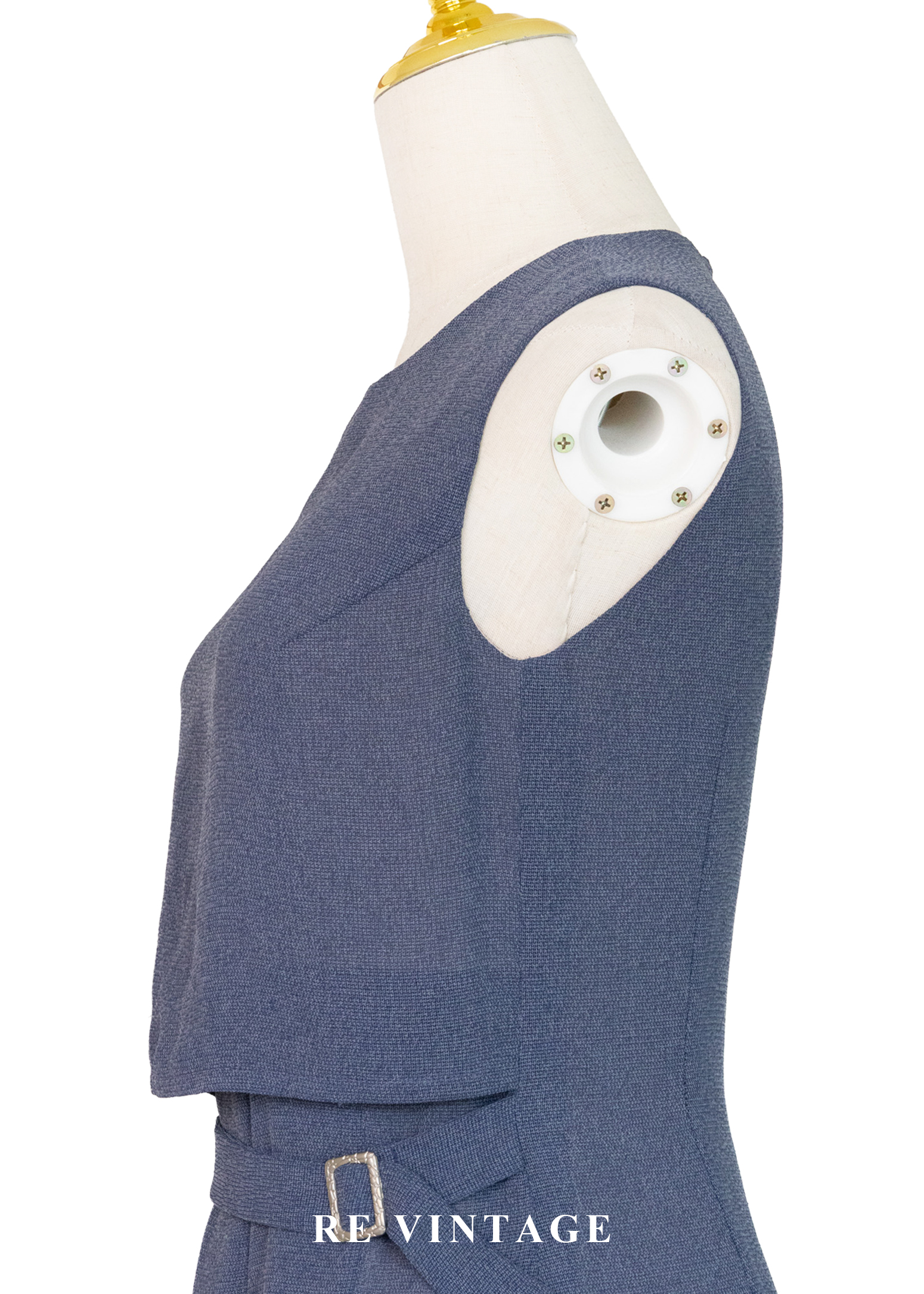 質感單品 - 線條俐落的銀釦迷你洋裝11