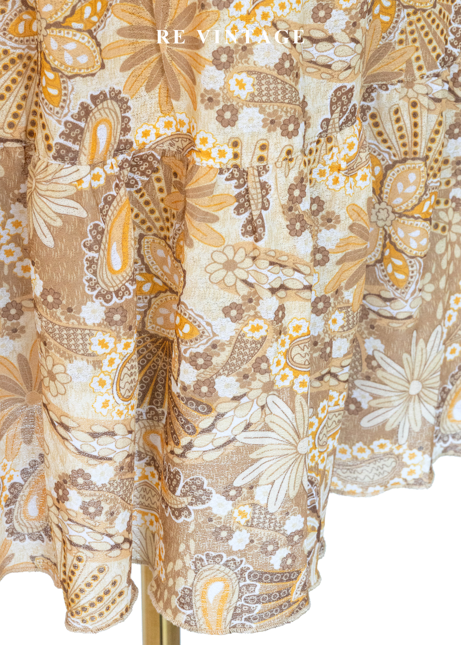 法式暖陽漫步細肩帶洋裝15