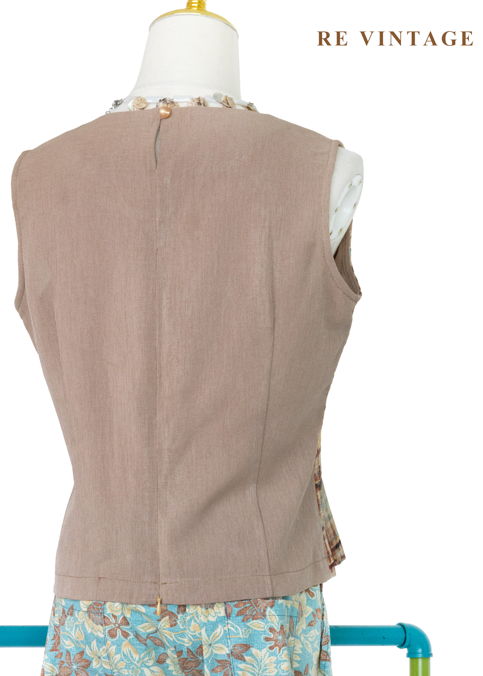 彩漆霧光格紋背心10