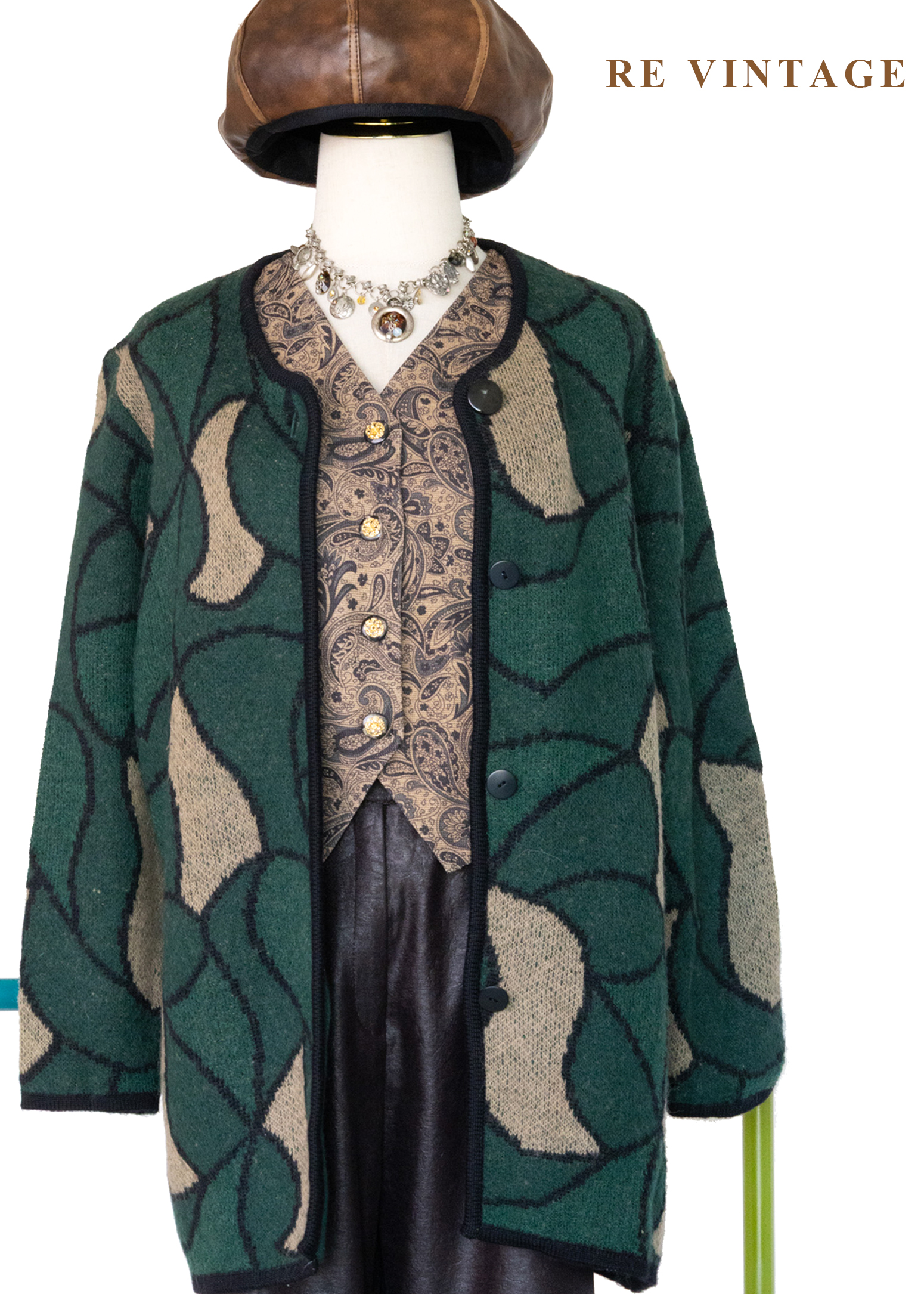 溫暖の苔綠幾何線條針織外套