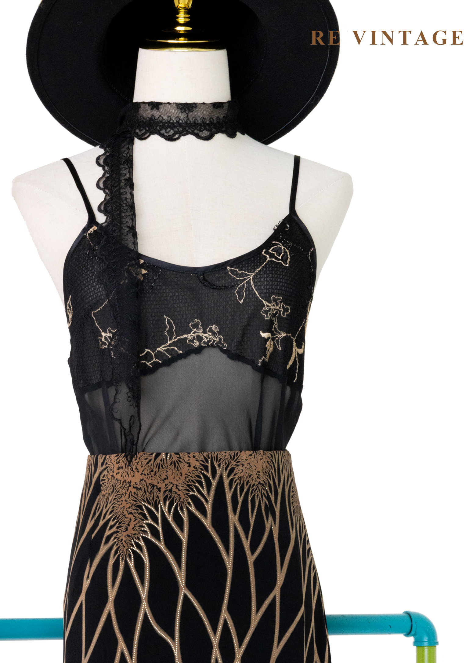 金線刺繡黑透膚細肩帶背心