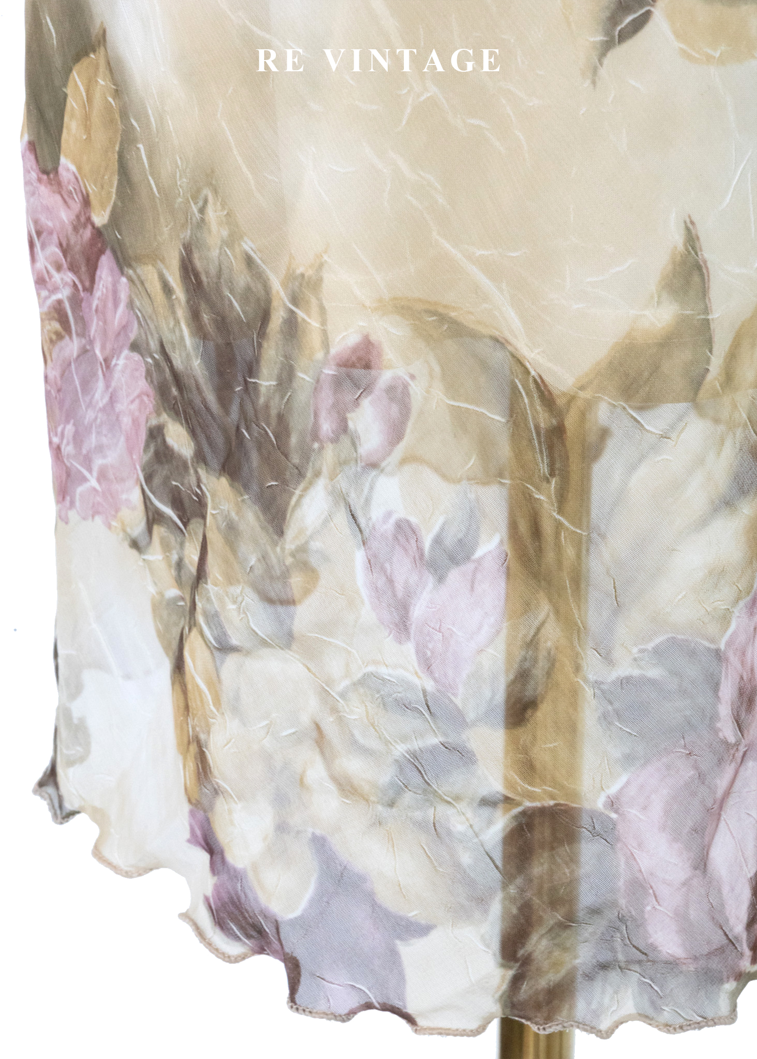 午後花香書影柔光細肩帶洋裝10