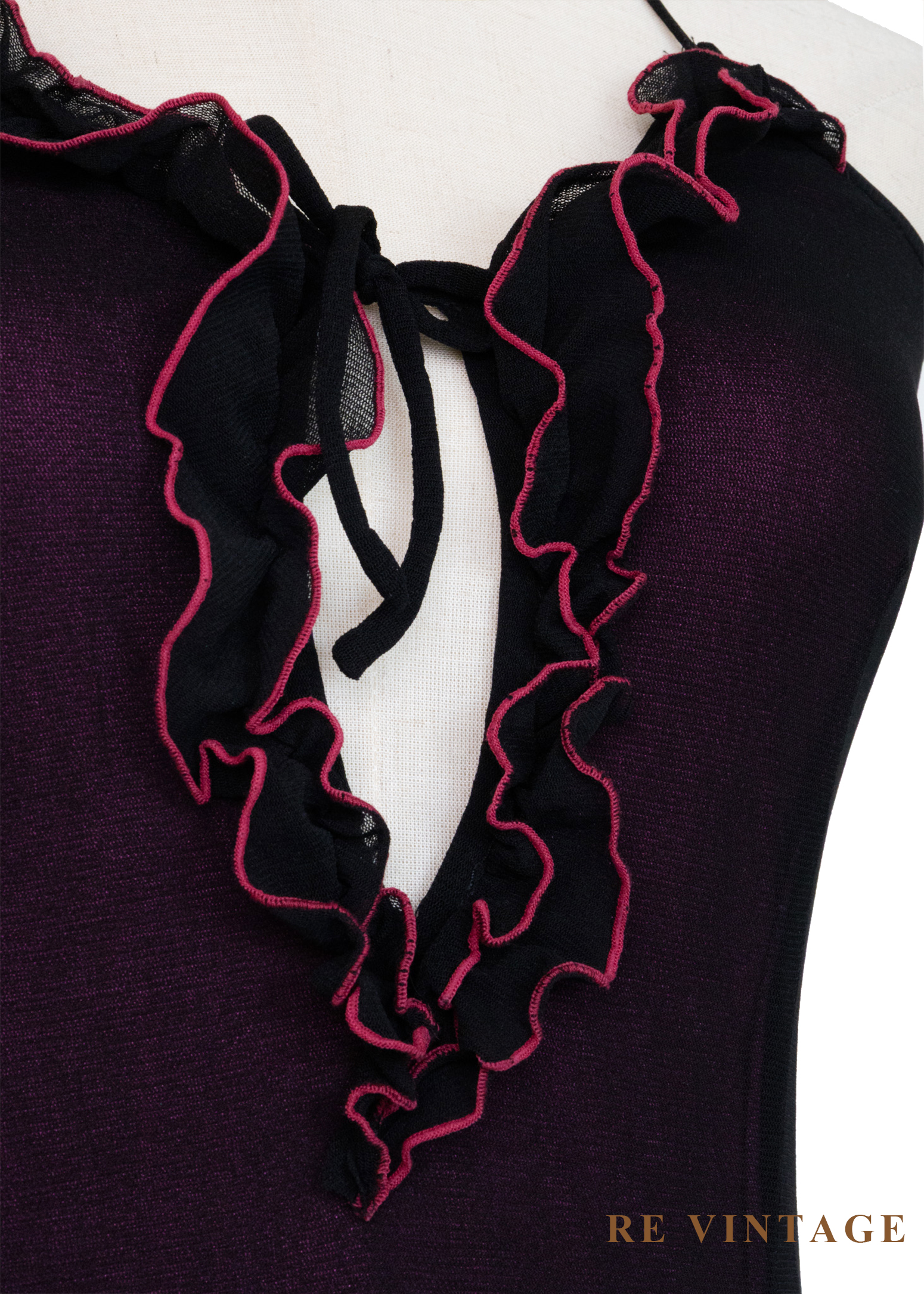 黑夜裡盛開的紫紅花繞頸長洋裝5