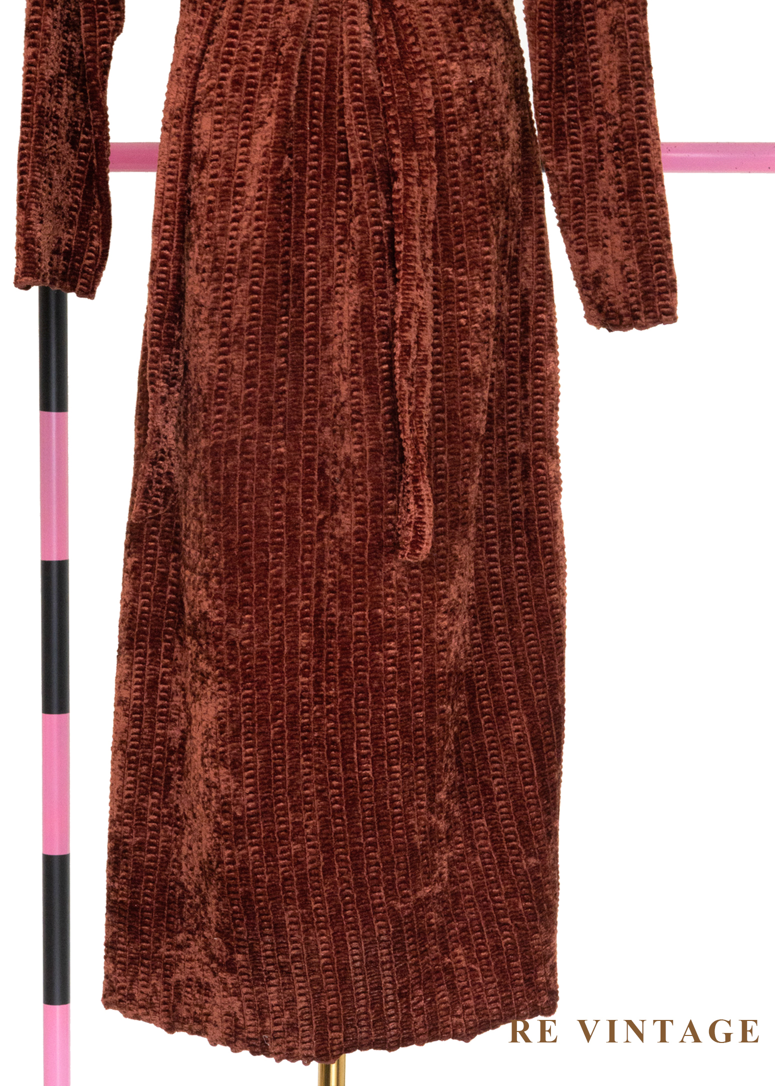 琥珀流光紋理絨布長洋裝7