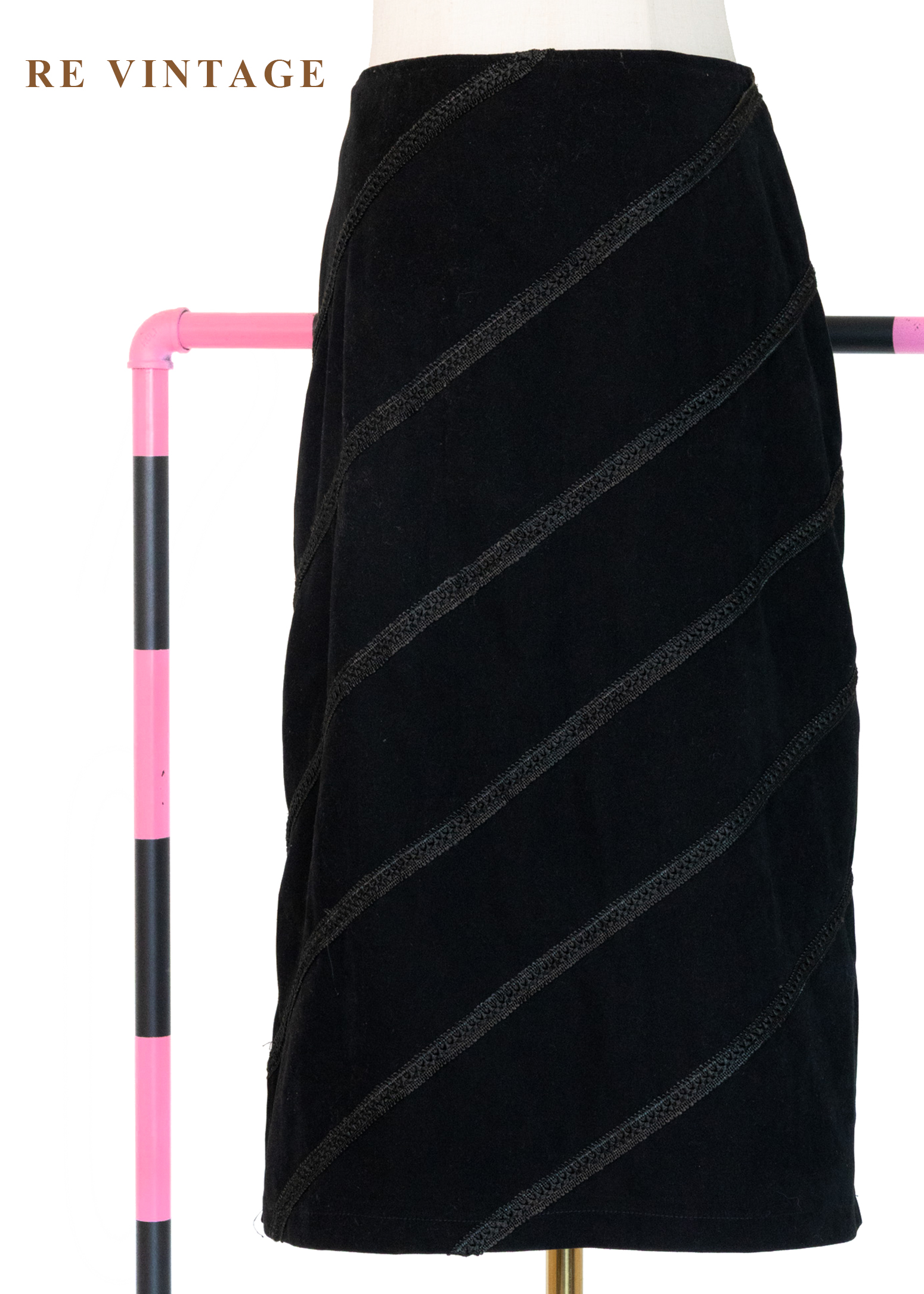 斜向筆畫柔和線條中長裙（29"）