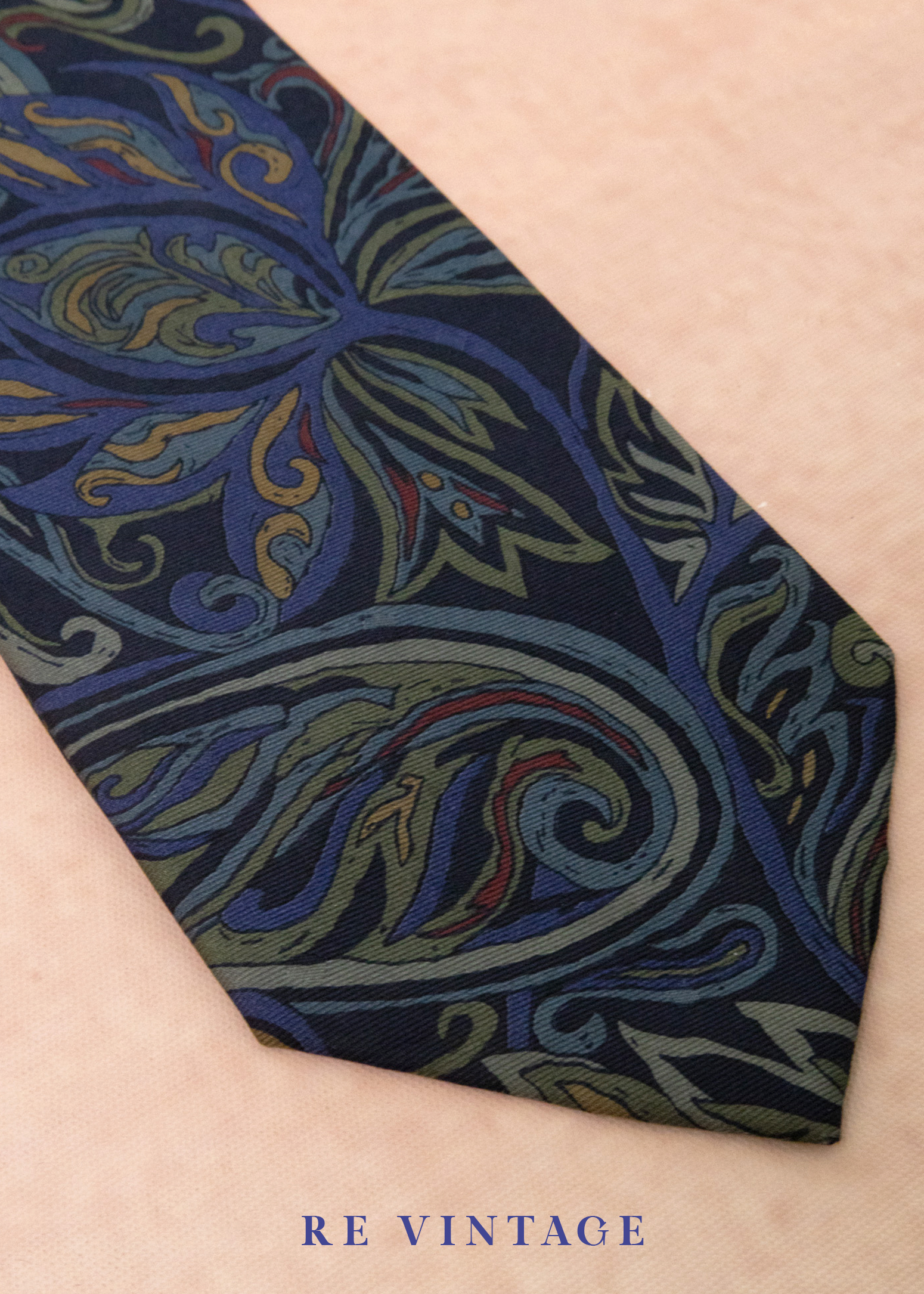 冷調漂浮渦狀煙霧領帶5