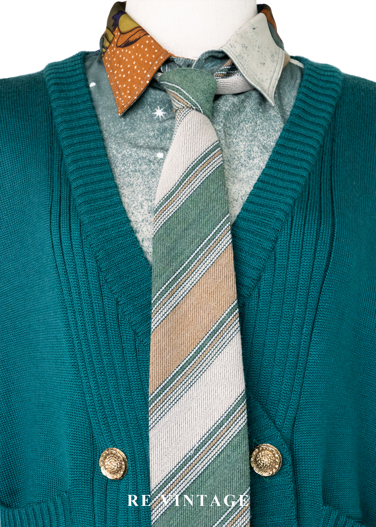 雙排雕花金釦暖綠色針織外套4