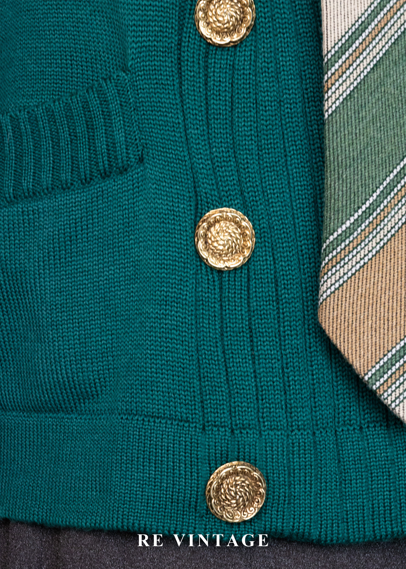 雙排雕花金釦暖綠色針織外套5