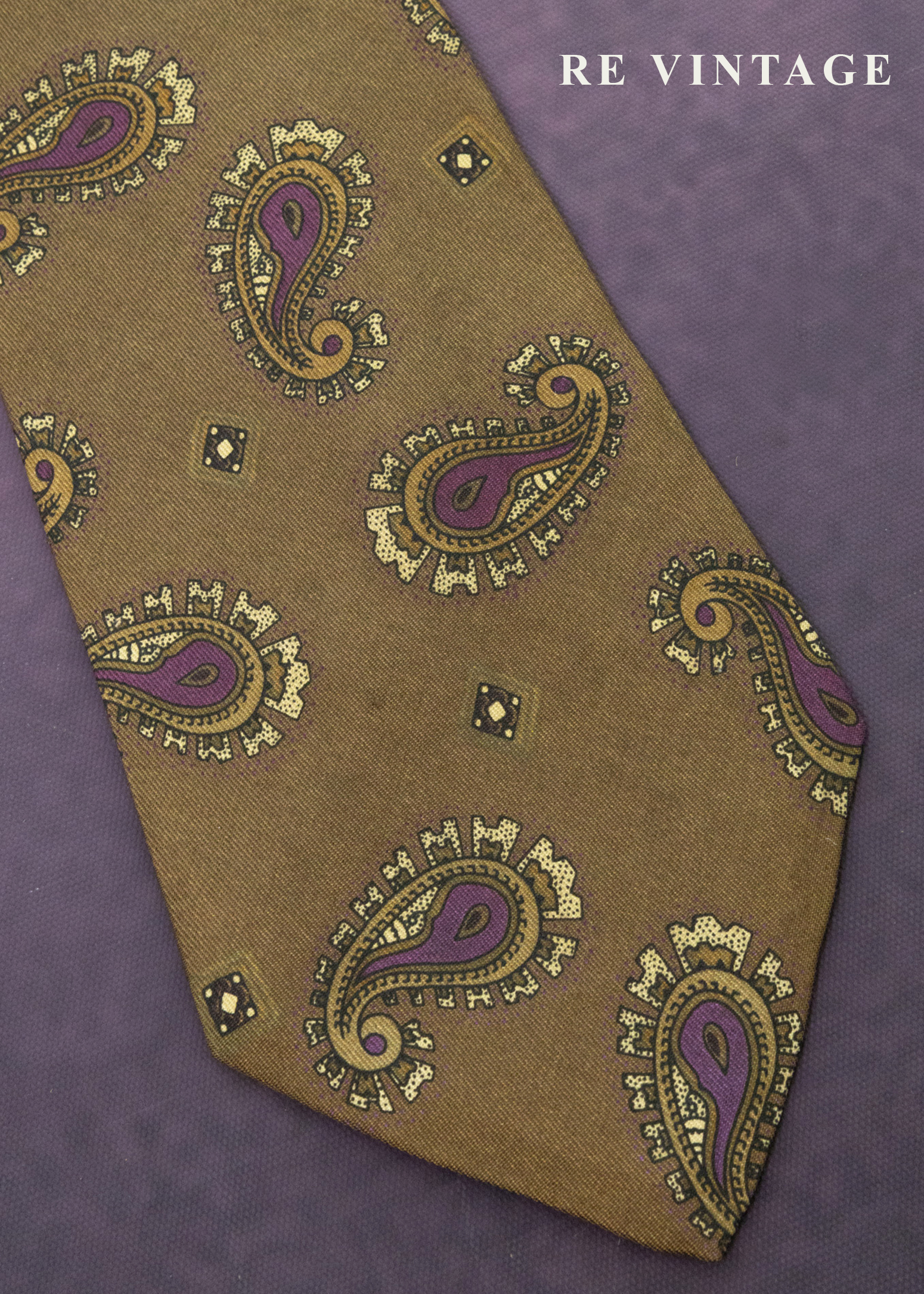 棕綠色變型蟲蟲領帶2