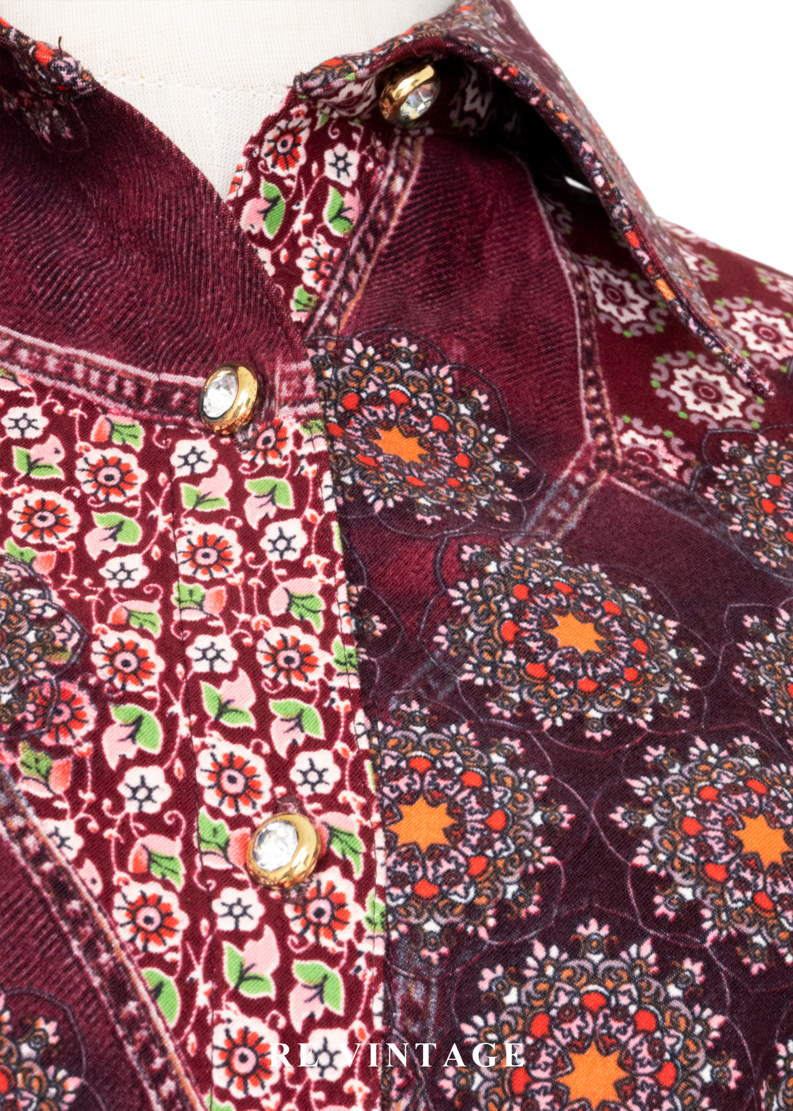 酒紅拼花的秘密訊號上衣7