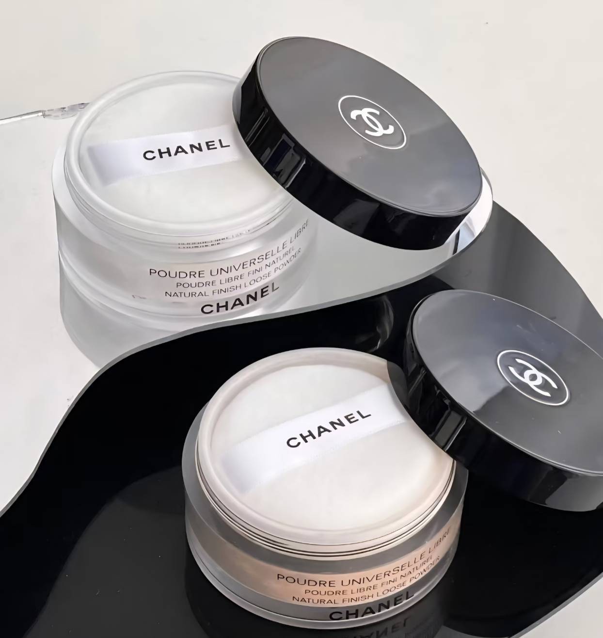 CHANEL香奈兒 輕盈完美蜜粉 30g