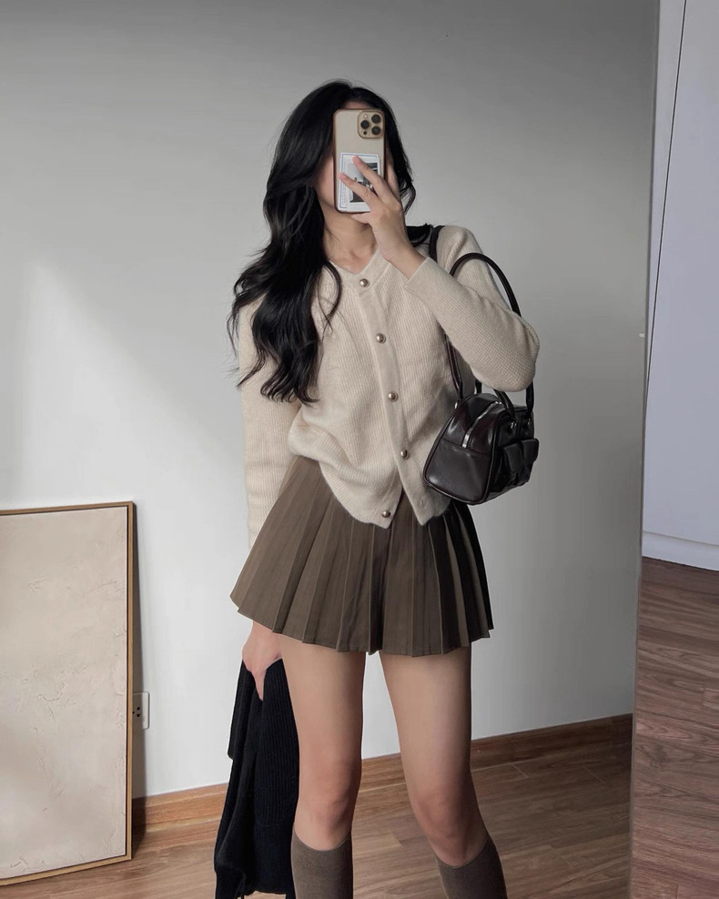 金排釦坑紋針織衫