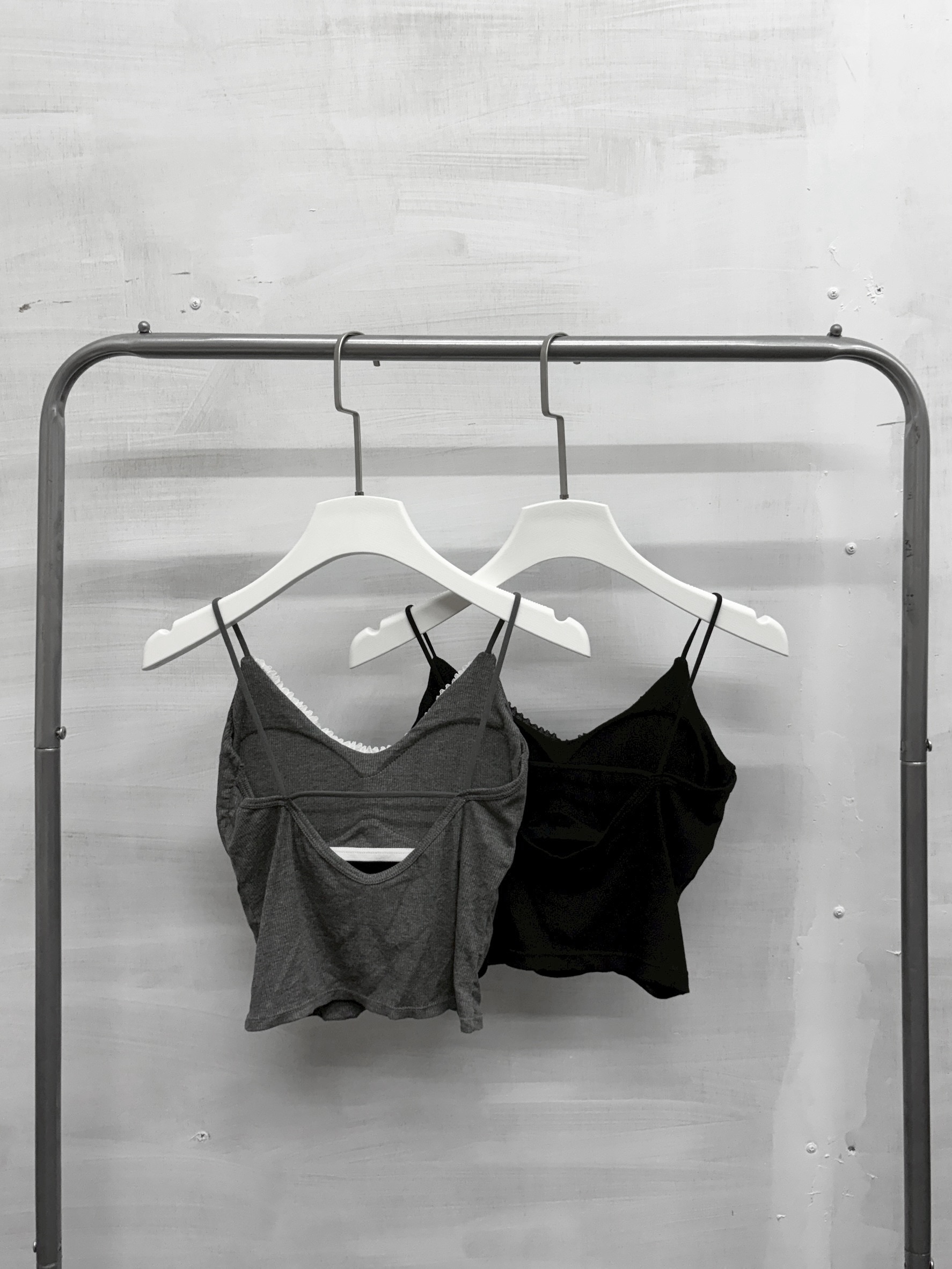 拼接蕾絲細肩罩杯背心