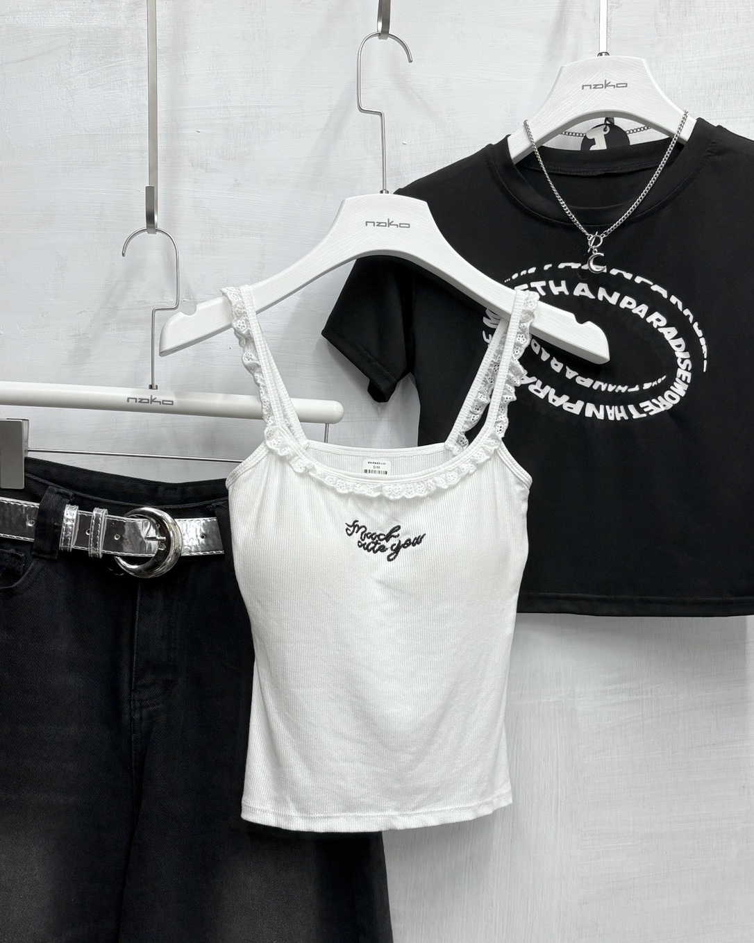 蕾絲U領細肩背心