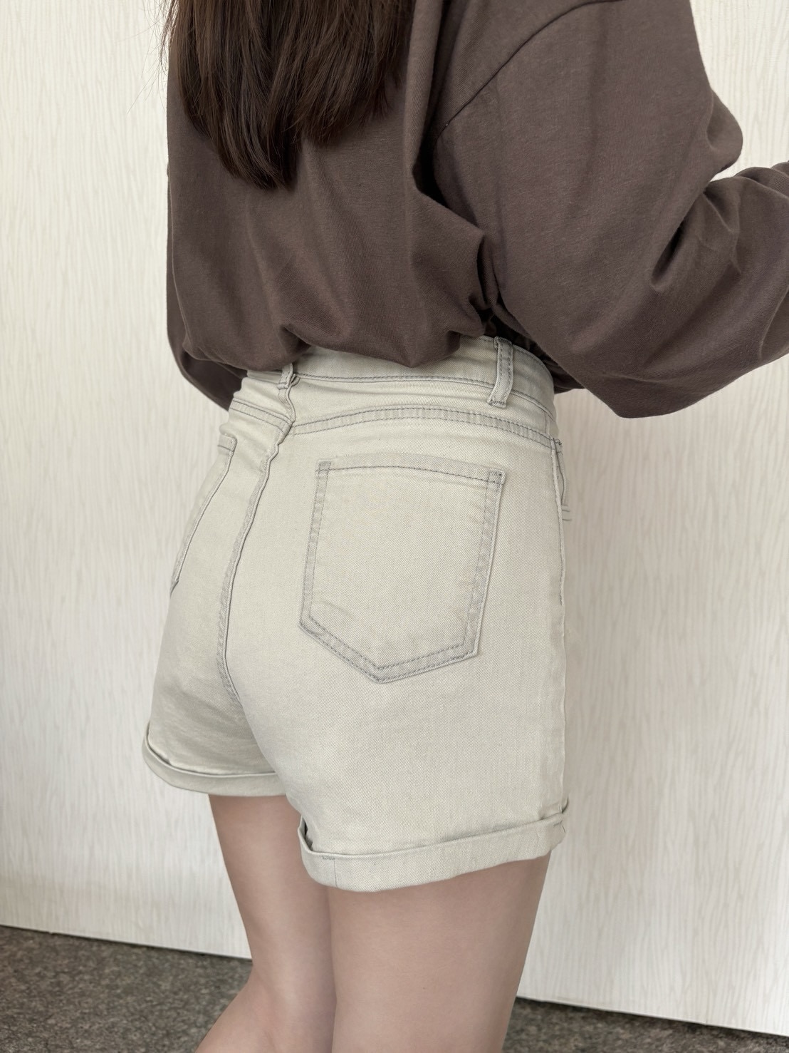 版型超好！高腰薄牛仔短褲