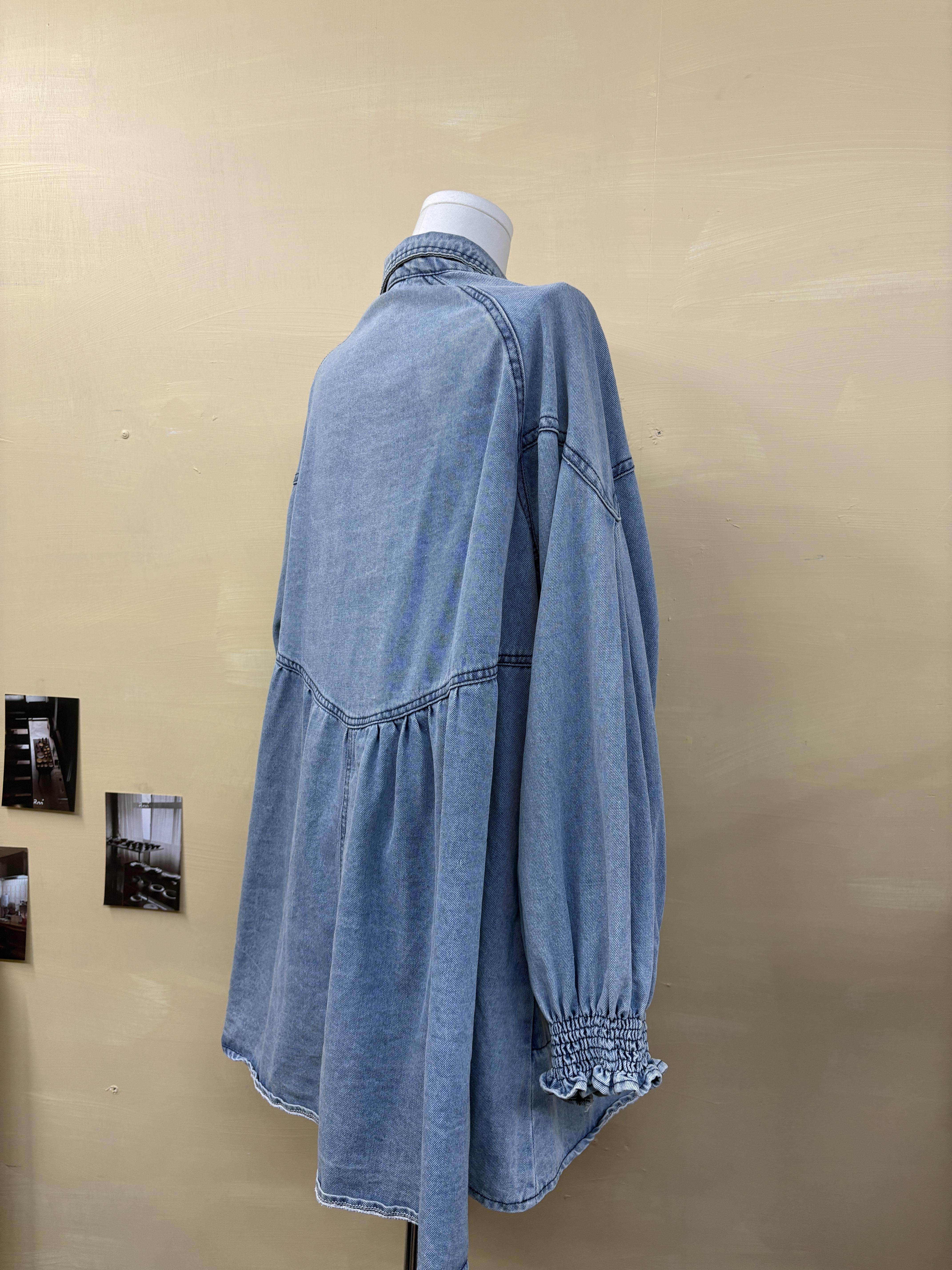 正韓🇰🇷澎袖牛仔襯衫娃娃短洋