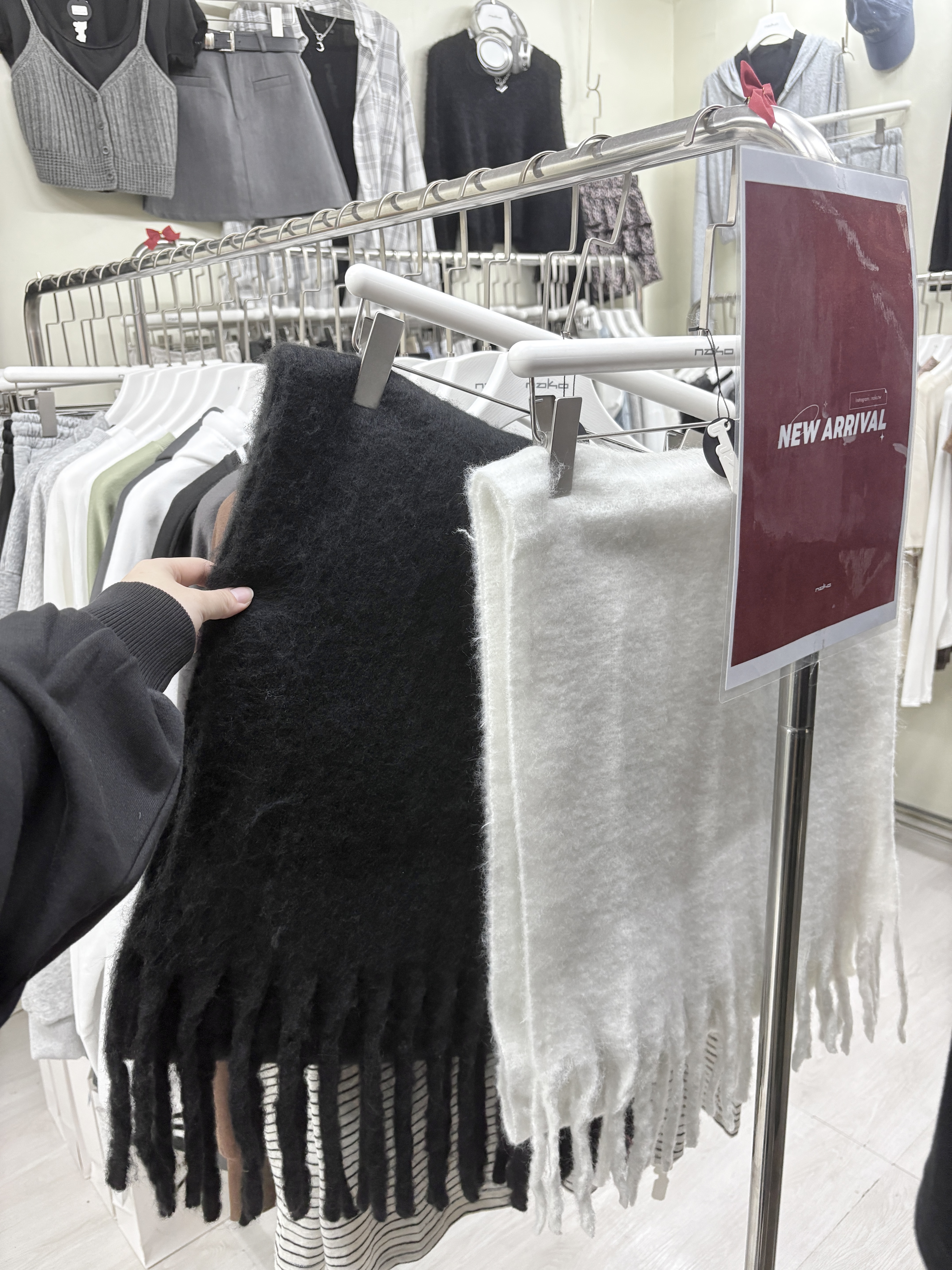 冠軍羊毛圍巾(不刺)