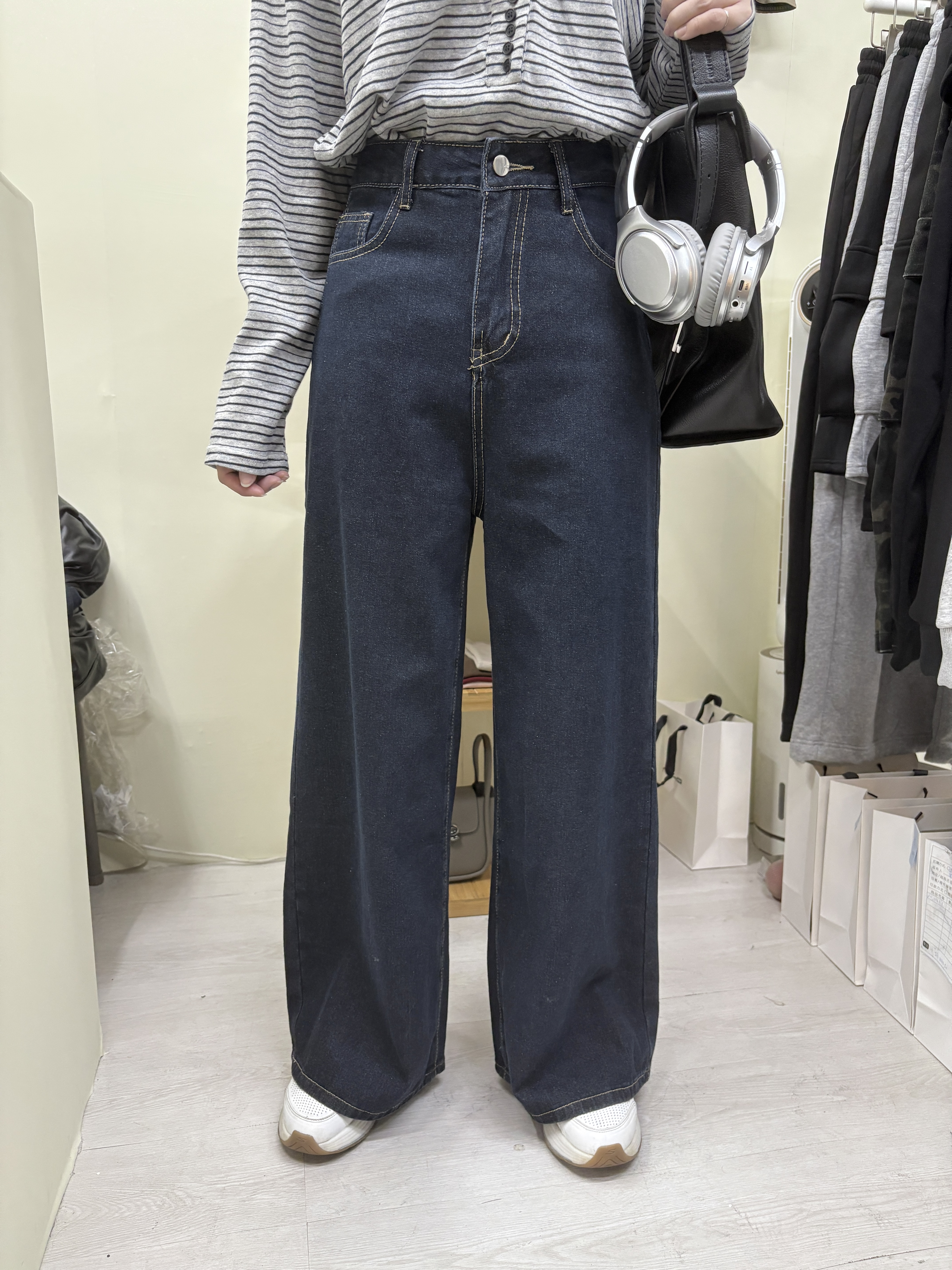 超顯瘦.ᐟ.ᐟ原色軟垂牛仔寬褲 超顯瘦.ᐟ.ᐟ原色軟垂牛仔寬褲