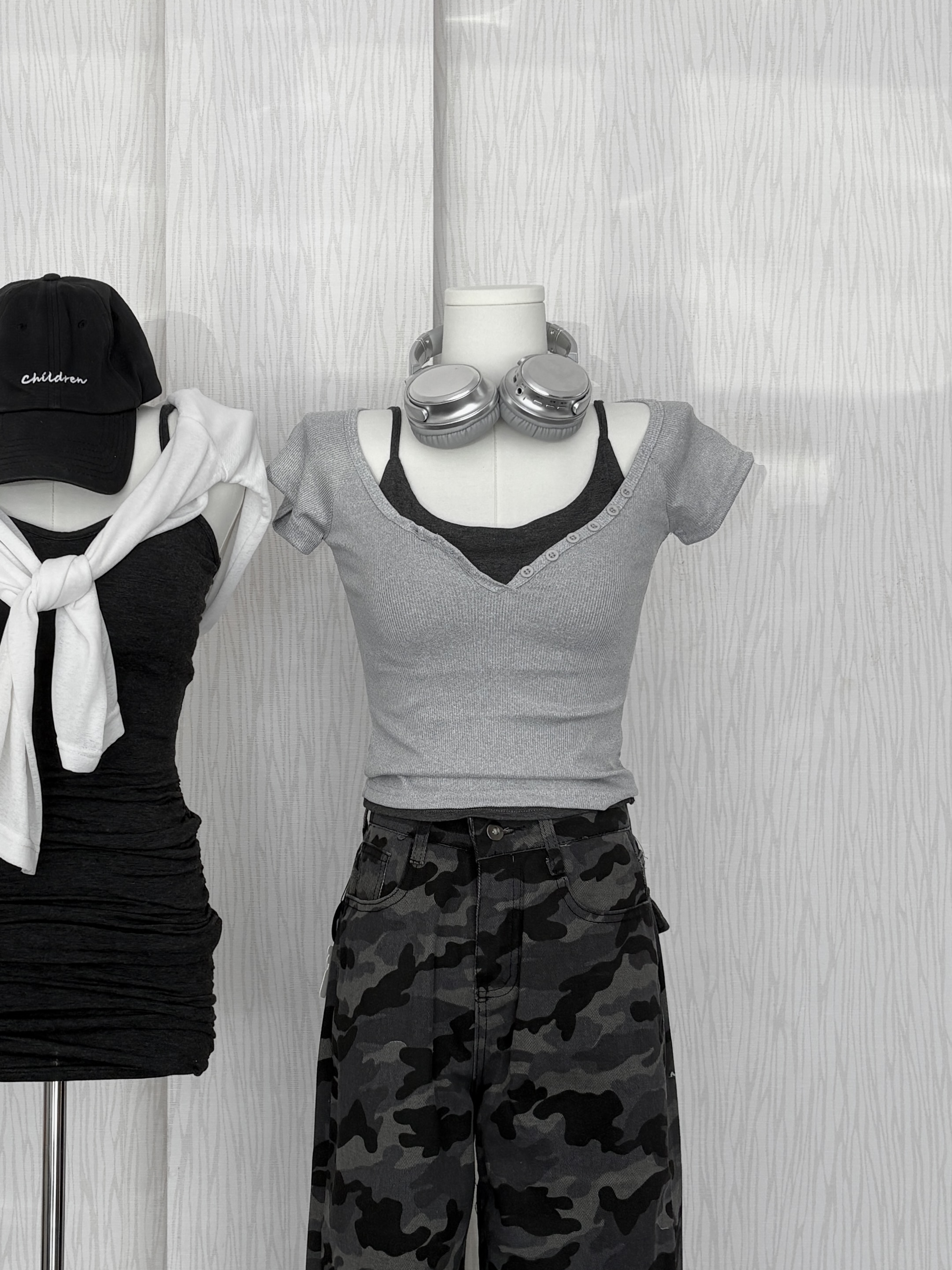 微V領單排扣上衣