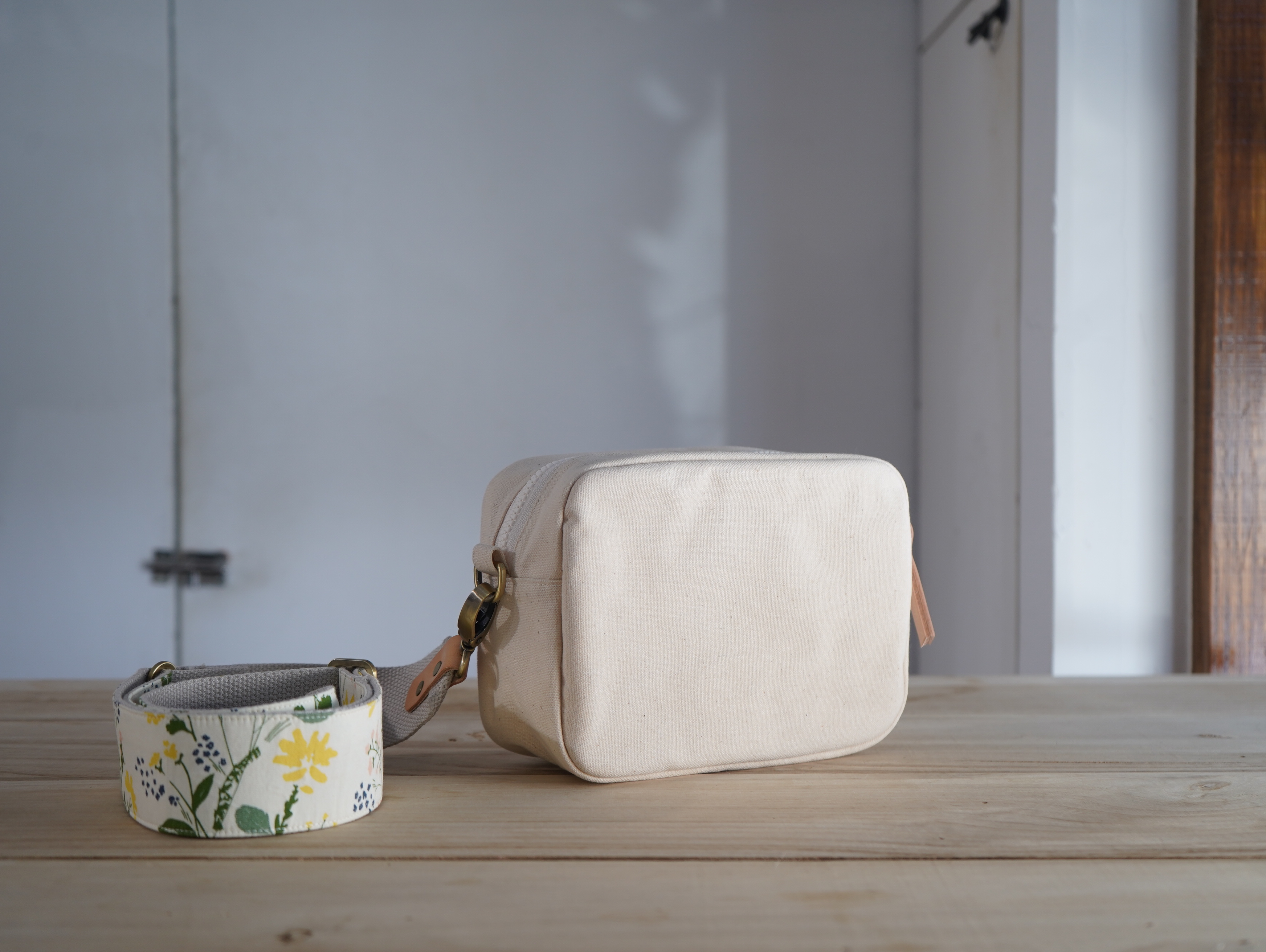 【福利品】71. 吐司小方包特別設計款  生成白  6折