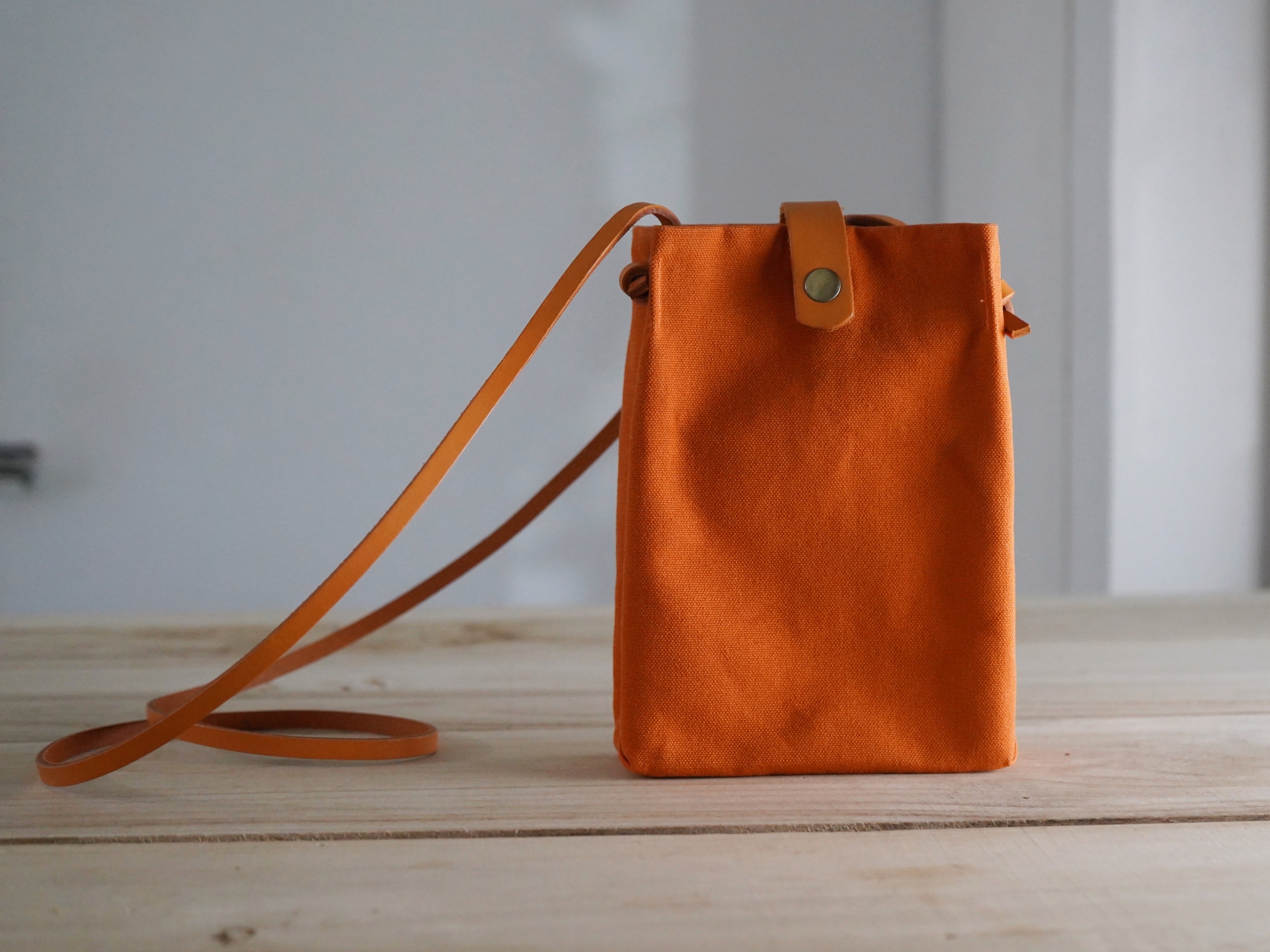 【福利品】25. 出走小包 南瓜橘  6 折