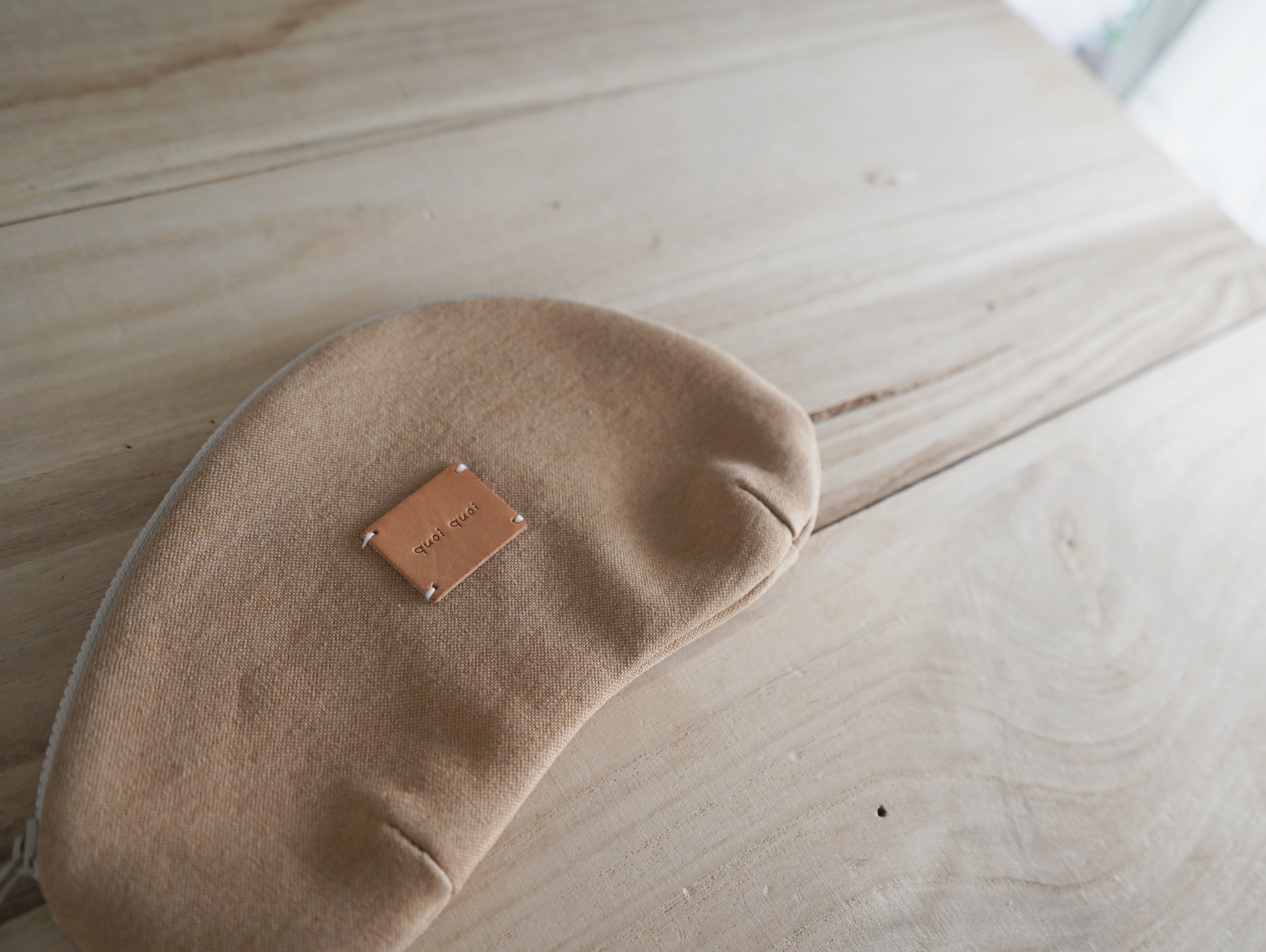 【福利品】14. 豆子萬用包 牛奶糖  6 折