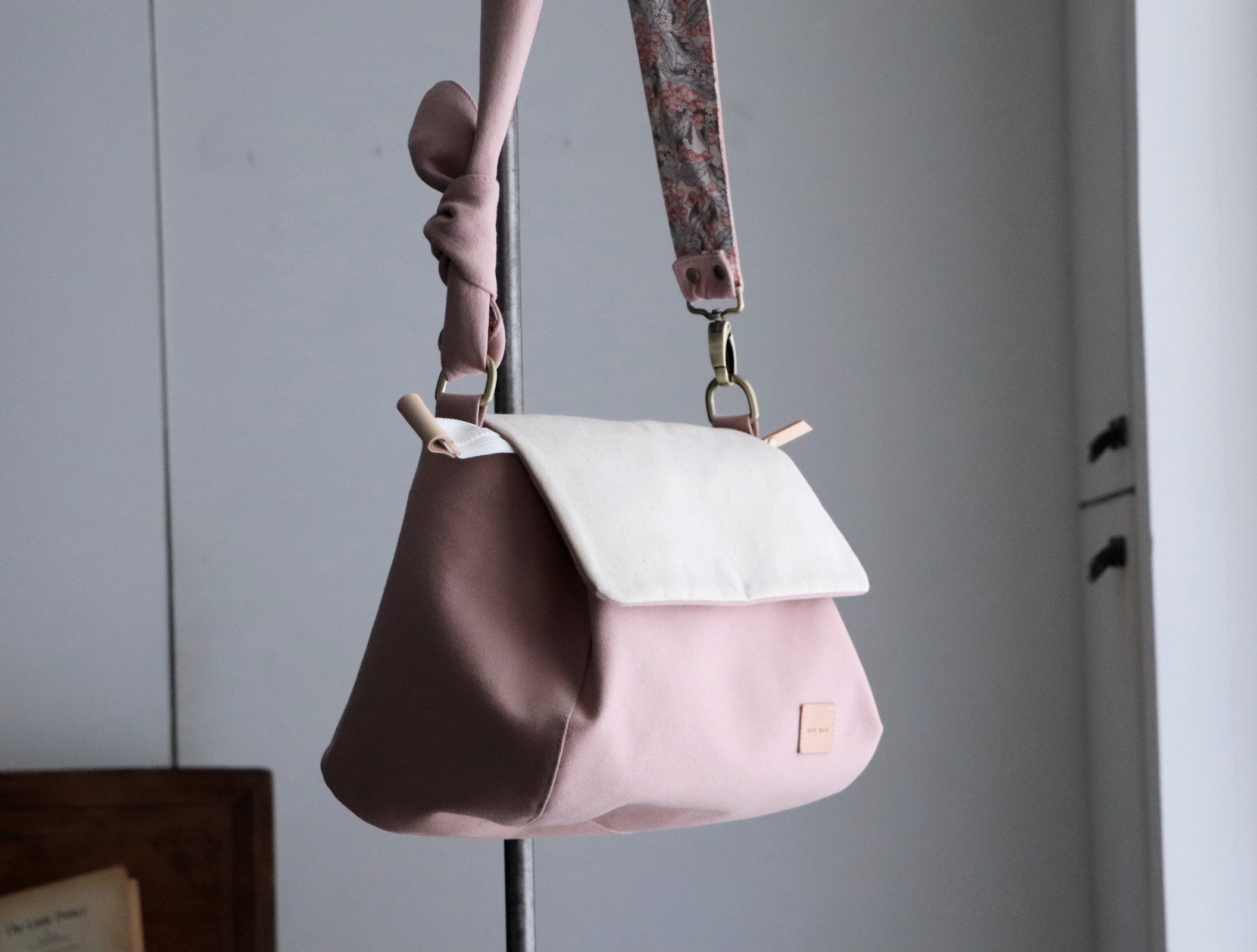 DIY材料包：雲朵肩背包