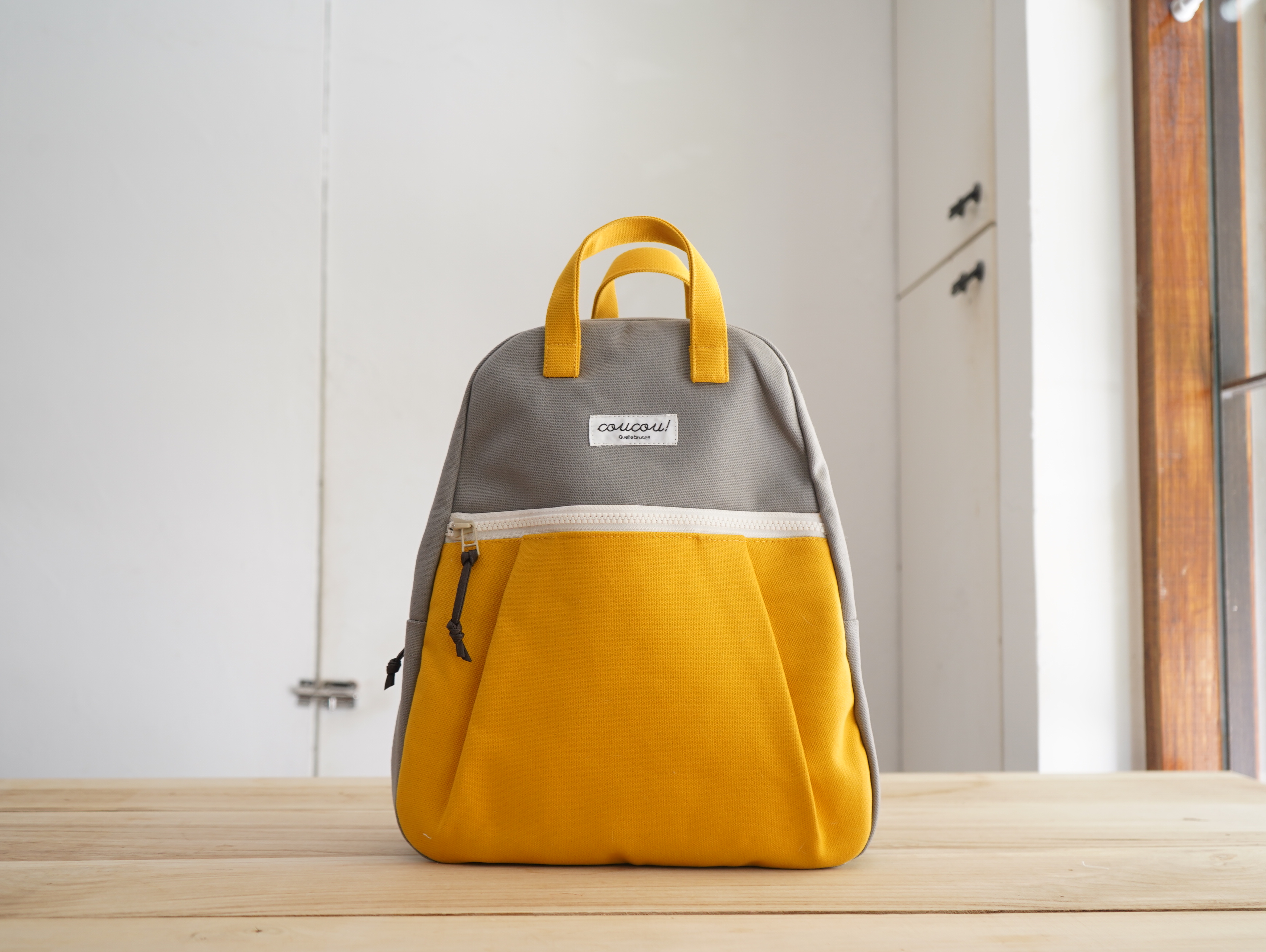 【福利品】34. 雙色背包 水灰 x 黃  4折