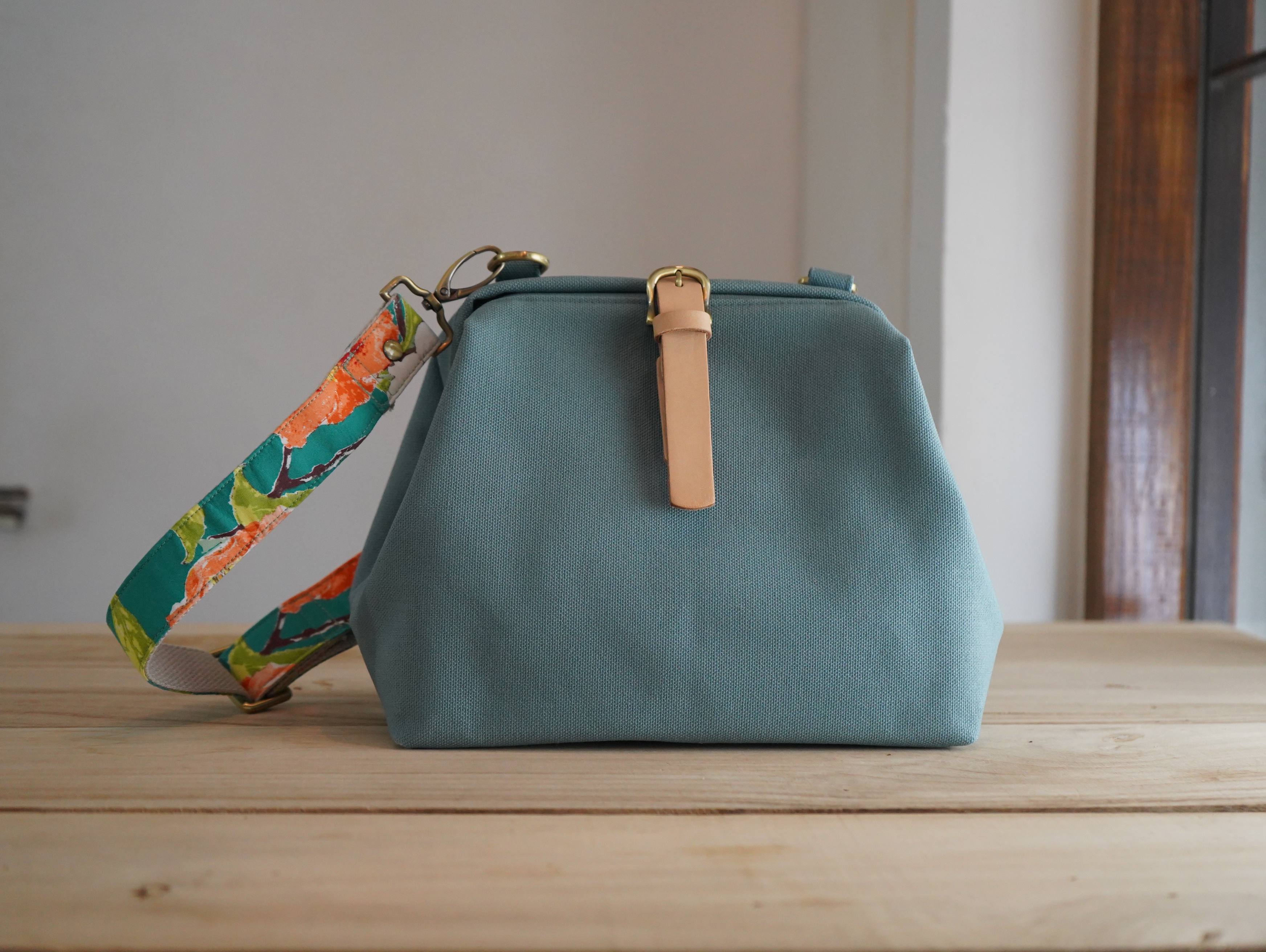 【福利品】36. mini醫生包 灰藍 5 折