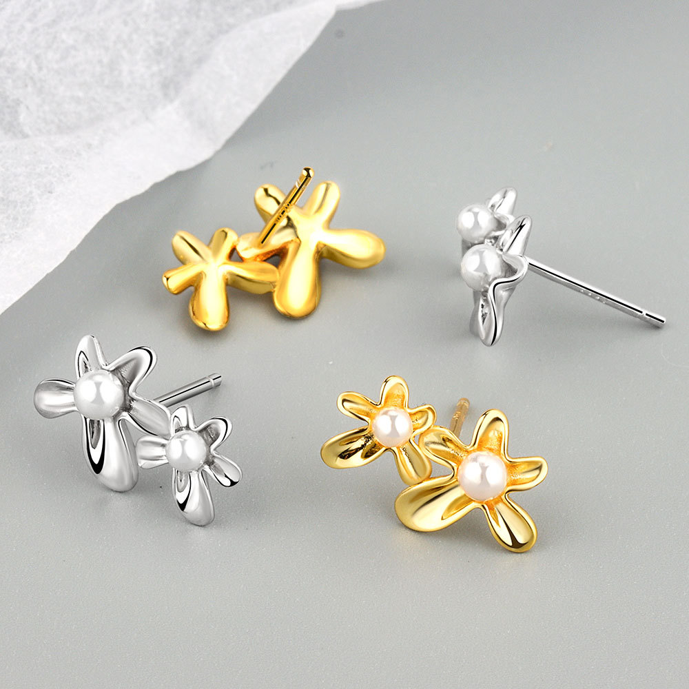 不規則小花珍珠貝珠耳釘
