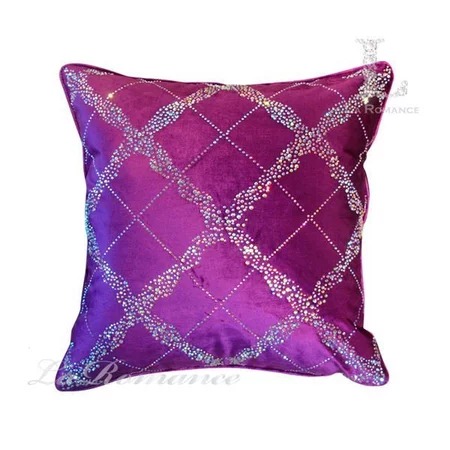 ★寶藏清倉★【奢華系列】水鑽菱格紋抱枕 ♡紫紅色♡