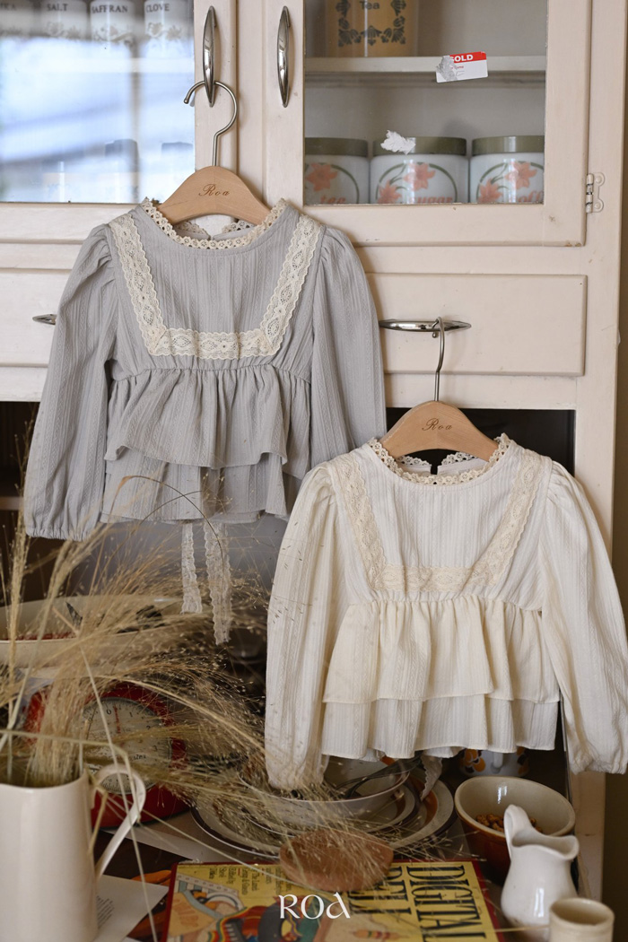 蕾絲領長袖上衣 (2色)7