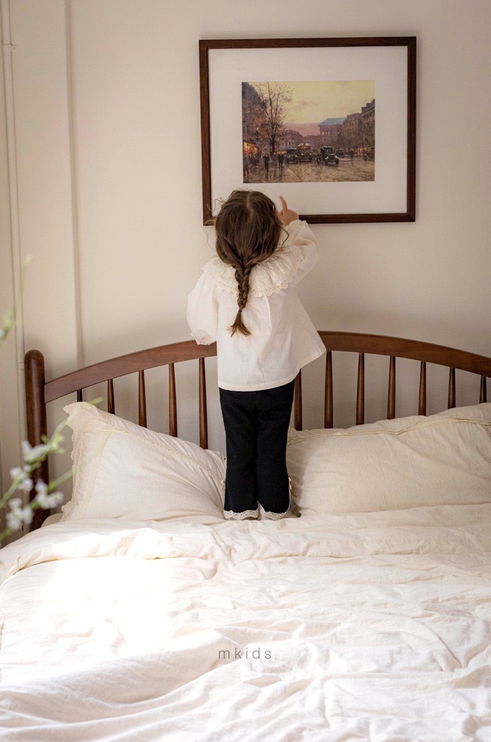 奶油蕾絲領長袖上衣5