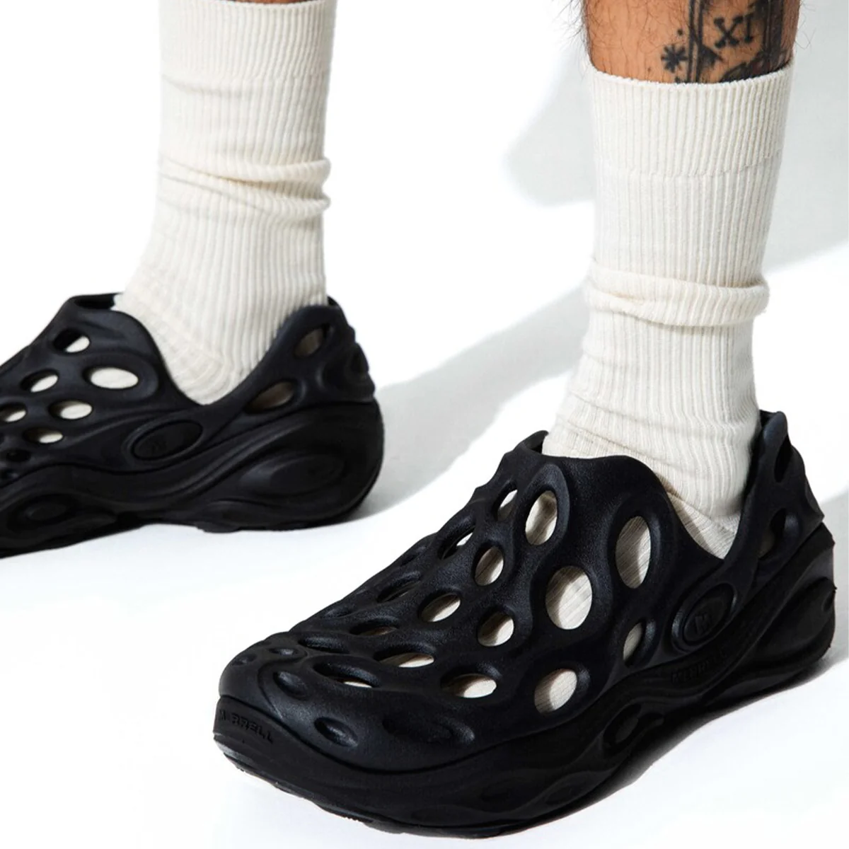 TRIPLEBLACK_8_497f1b94-f2f6-477b-a386-3c9fed357cd3.webp